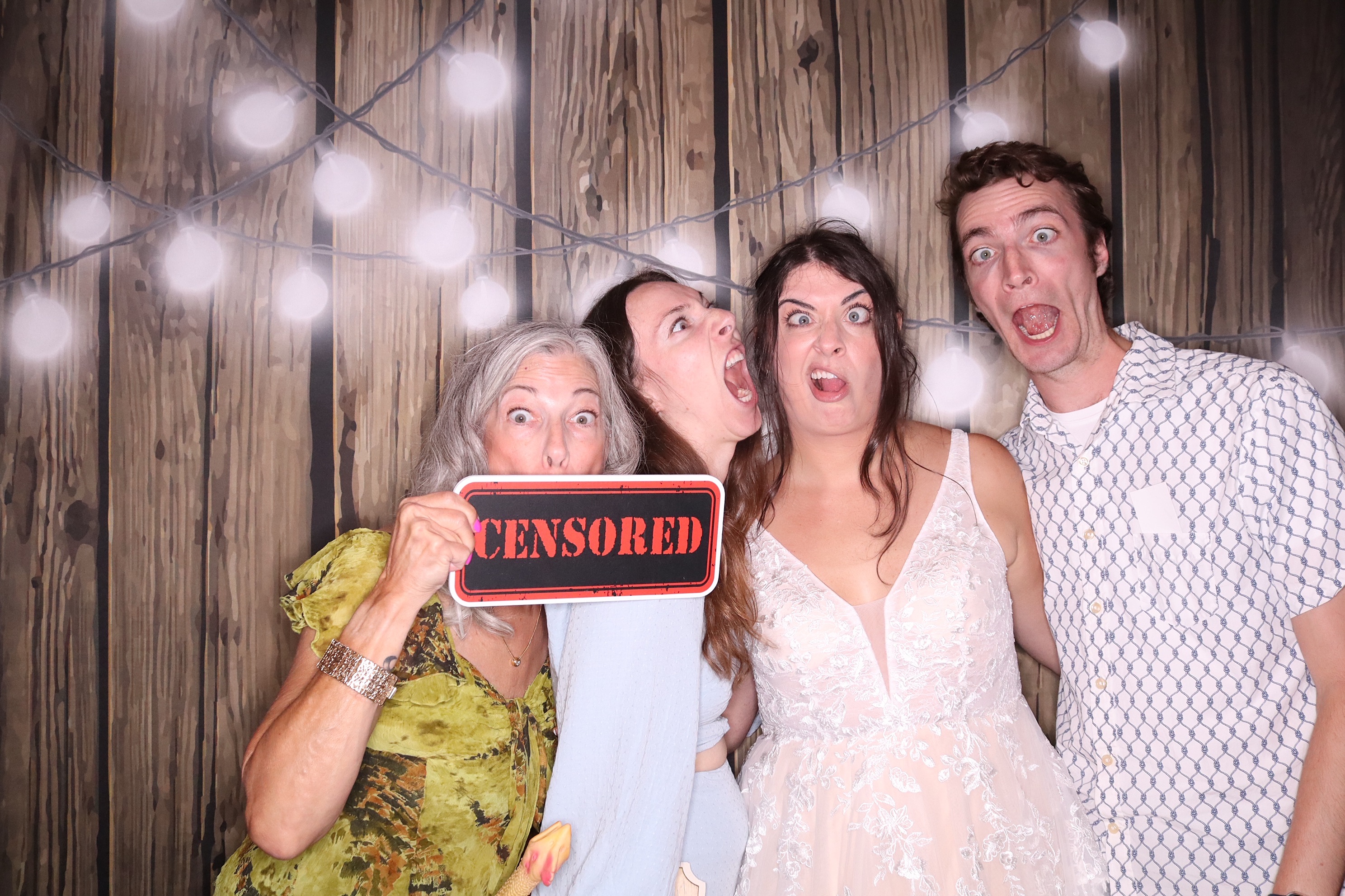 Rebecca and Adam Wedding | View more photos from the event at gallery.photoboothbillings.com/u/PhotoBoothBillings/Rebecca-and-Adam-Wedding