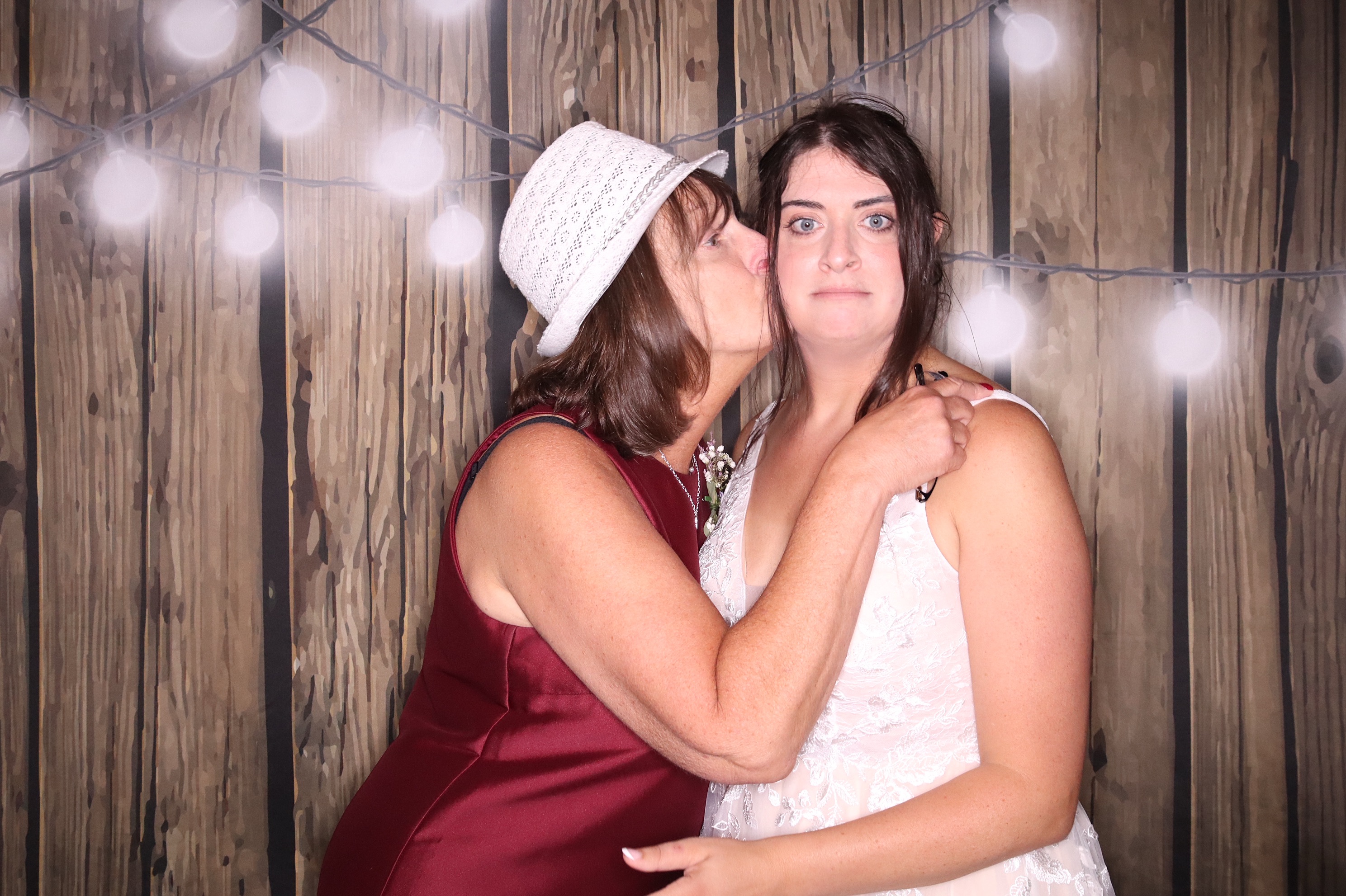Rebecca and Adam Wedding | View more photos from the event at gallery.photoboothbillings.com/u/PhotoBoothBillings/Rebecca-and-Adam-Wedding