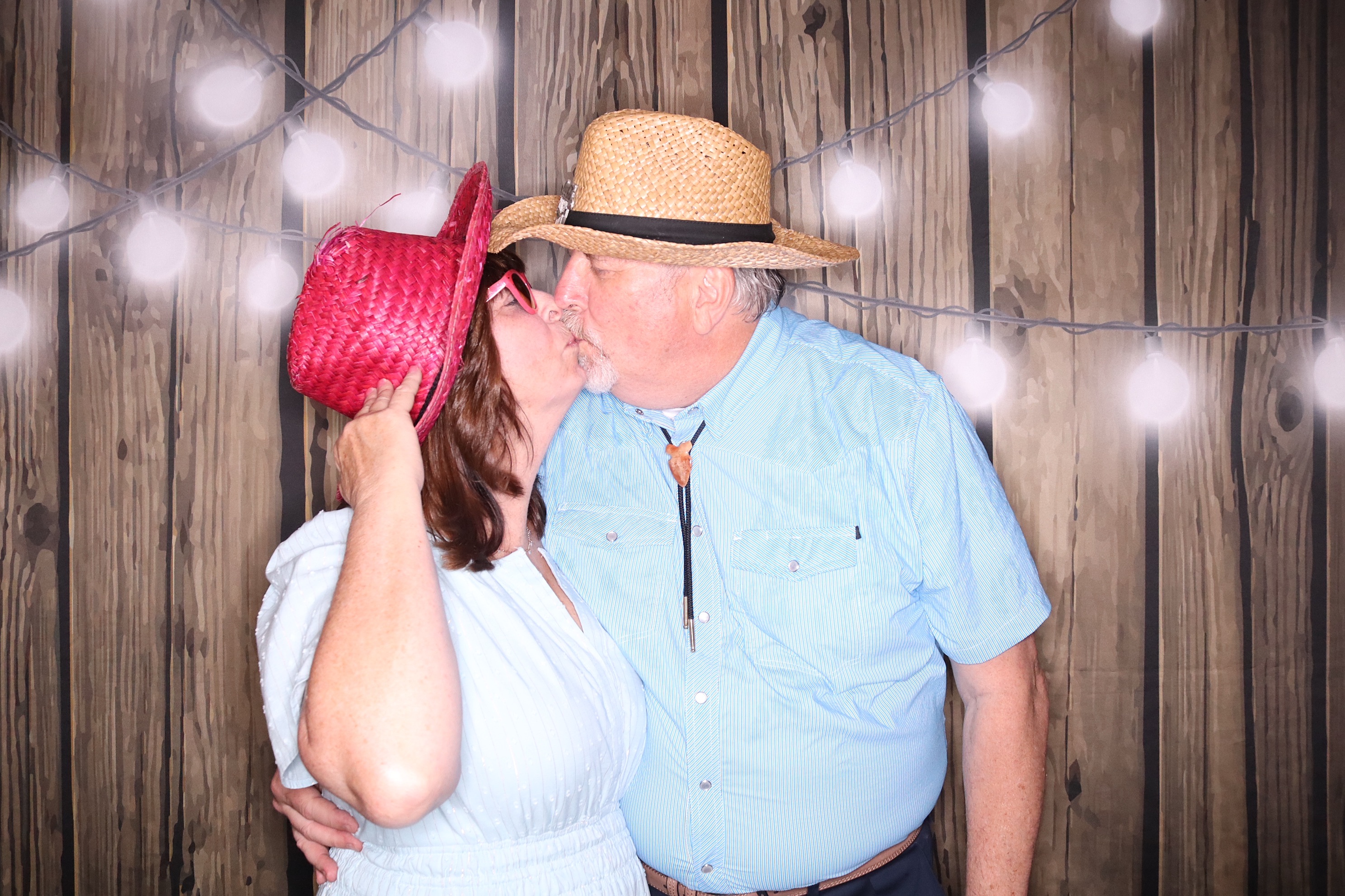 Rebecca and Adam Wedding | View more photos from the event at gallery.photoboothbillings.com/u/PhotoBoothBillings/Rebecca-and-Adam-Wedding
