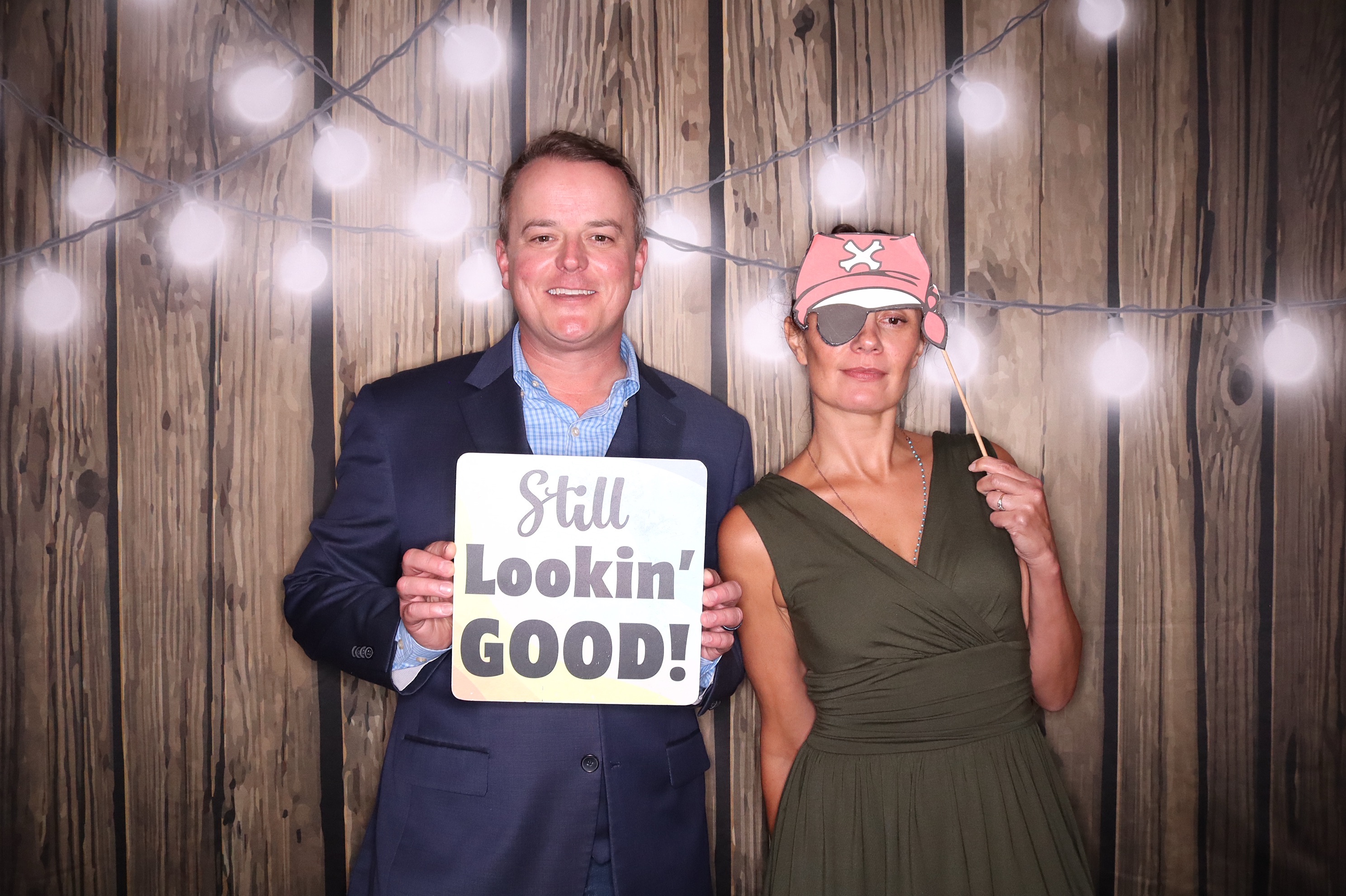 Rebecca and Adam Wedding | View more photos from the event at gallery.photoboothbillings.com/u/PhotoBoothBillings/Rebecca-and-Adam-Wedding