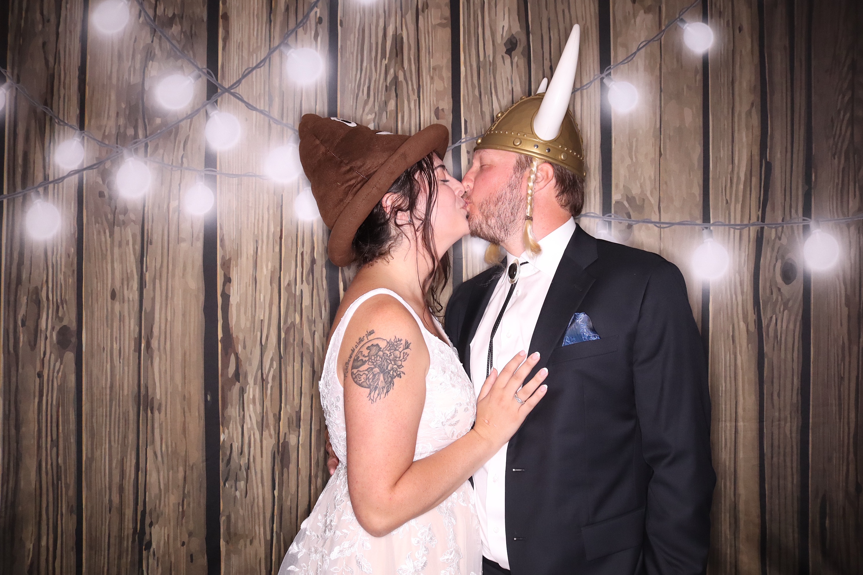 Rebecca and Adam Wedding | View more photos from the event at gallery.photoboothbillings.com/u/PhotoBoothBillings/Rebecca-and-Adam-Wedding