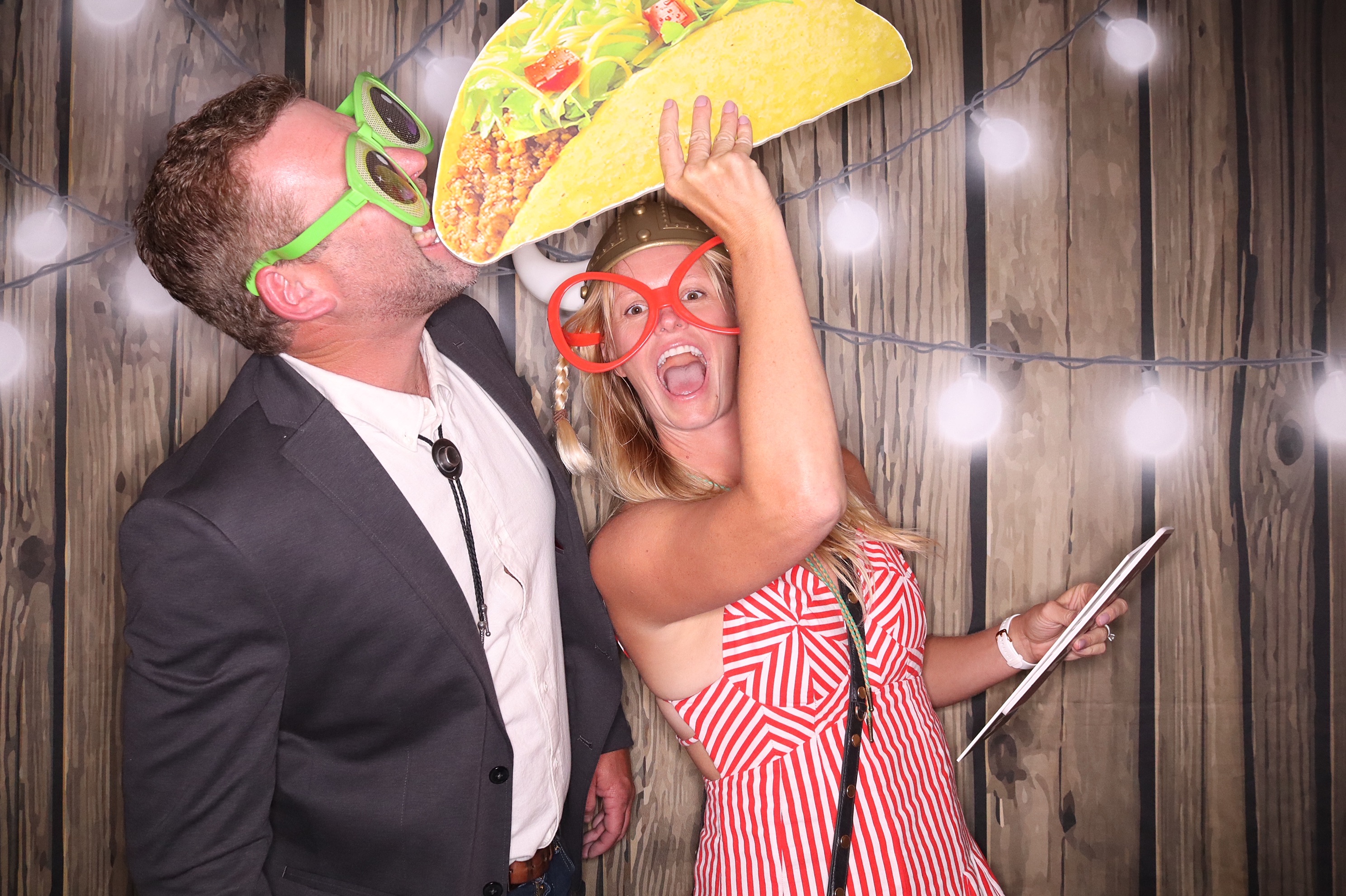Rebecca and Adam Wedding | View more photos from the event at gallery.photoboothbillings.com/u/PhotoBoothBillings/Rebecca-and-Adam-Wedding