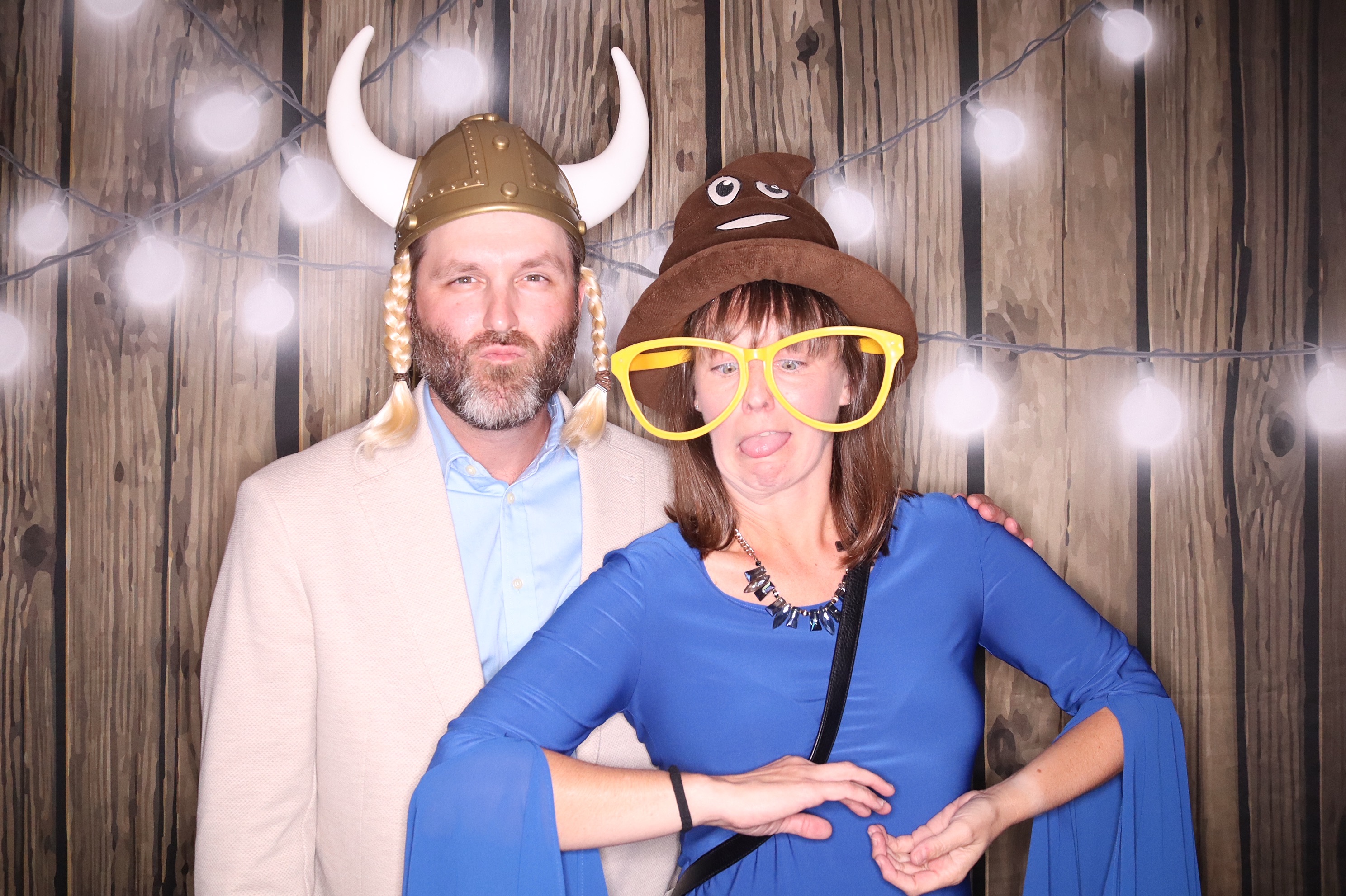 Rebecca and Adam Wedding | View more photos from the event at gallery.photoboothbillings.com/u/PhotoBoothBillings/Rebecca-and-Adam-Wedding