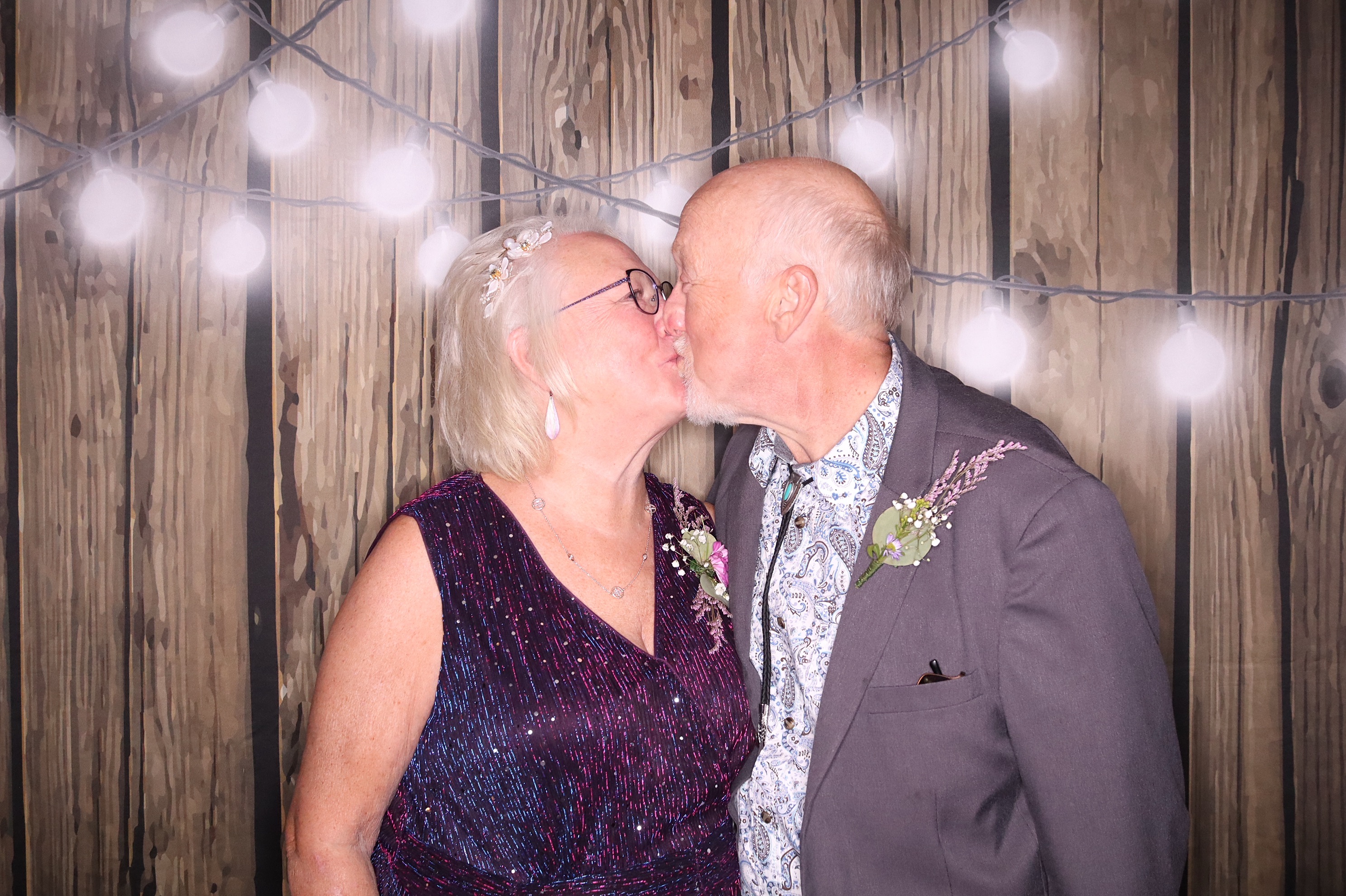 Rebecca and Adam Wedding | View more photos from the event at gallery.photoboothbillings.com/u/PhotoBoothBillings/Rebecca-and-Adam-Wedding