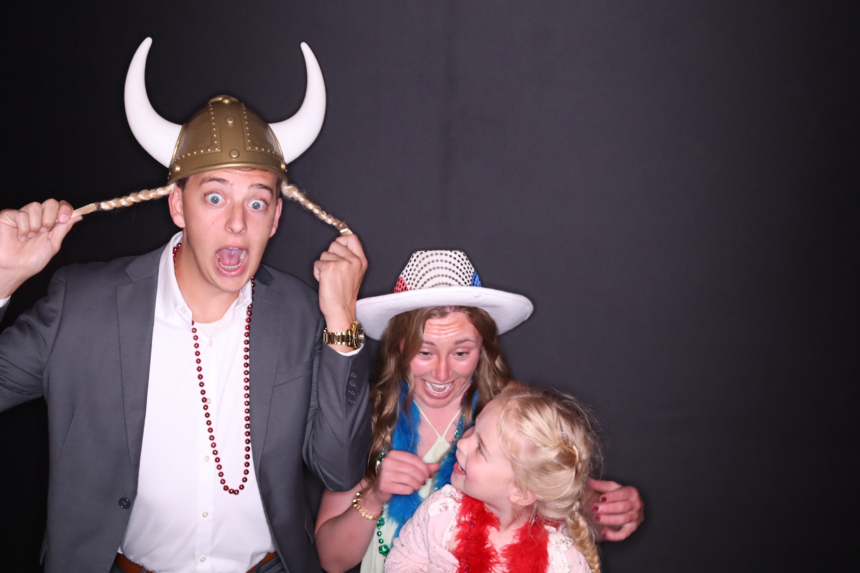The Frenzel's Wedding | View more photos from the event at gallery.photoboothbillings.com/u/PhotoBoothBillings/The-Frenzels-Wedding