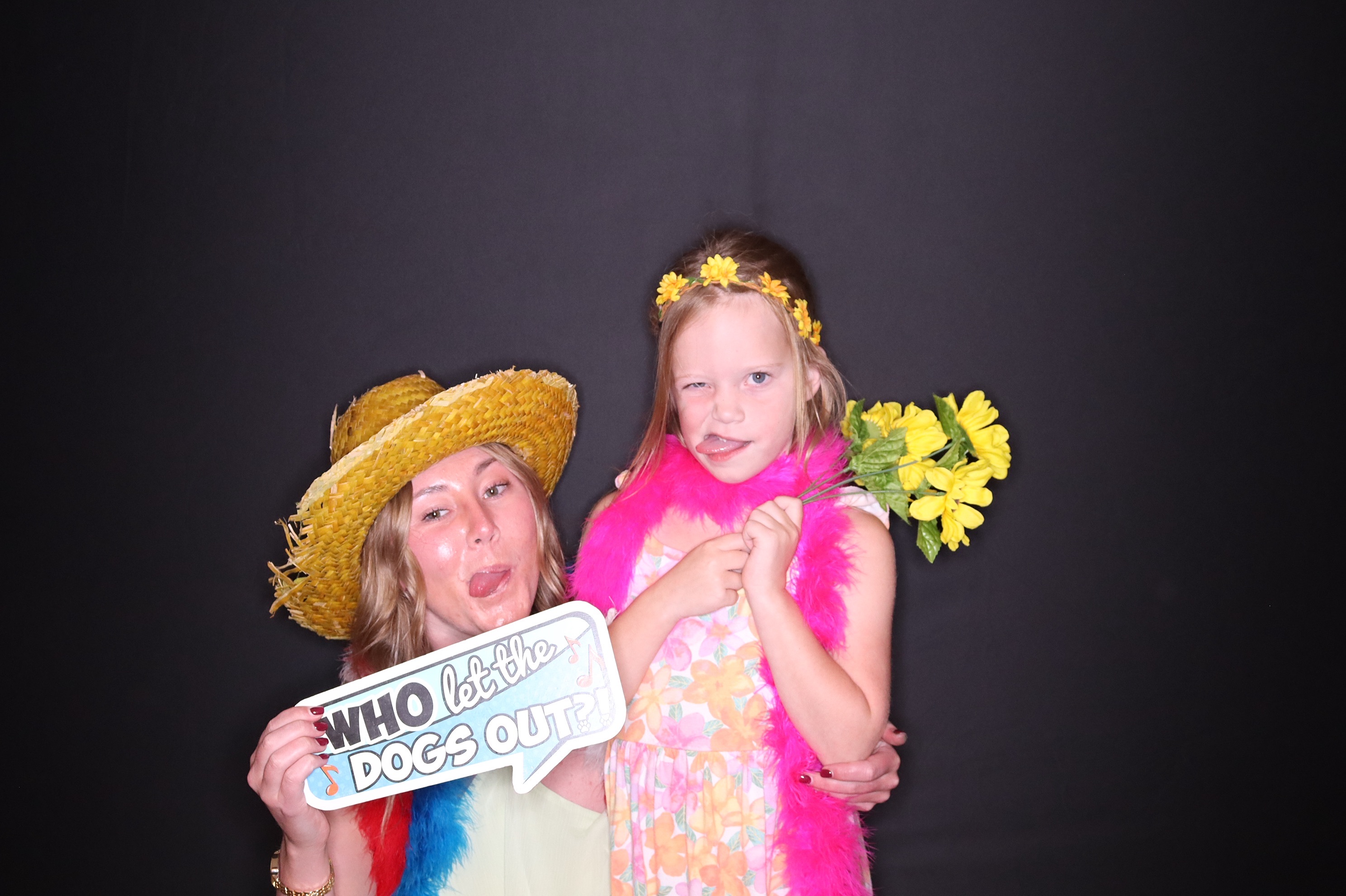 The Frenzel's Wedding | View more photos from the event at gallery.photoboothbillings.com/u/PhotoBoothBillings/The-Frenzels-Wedding