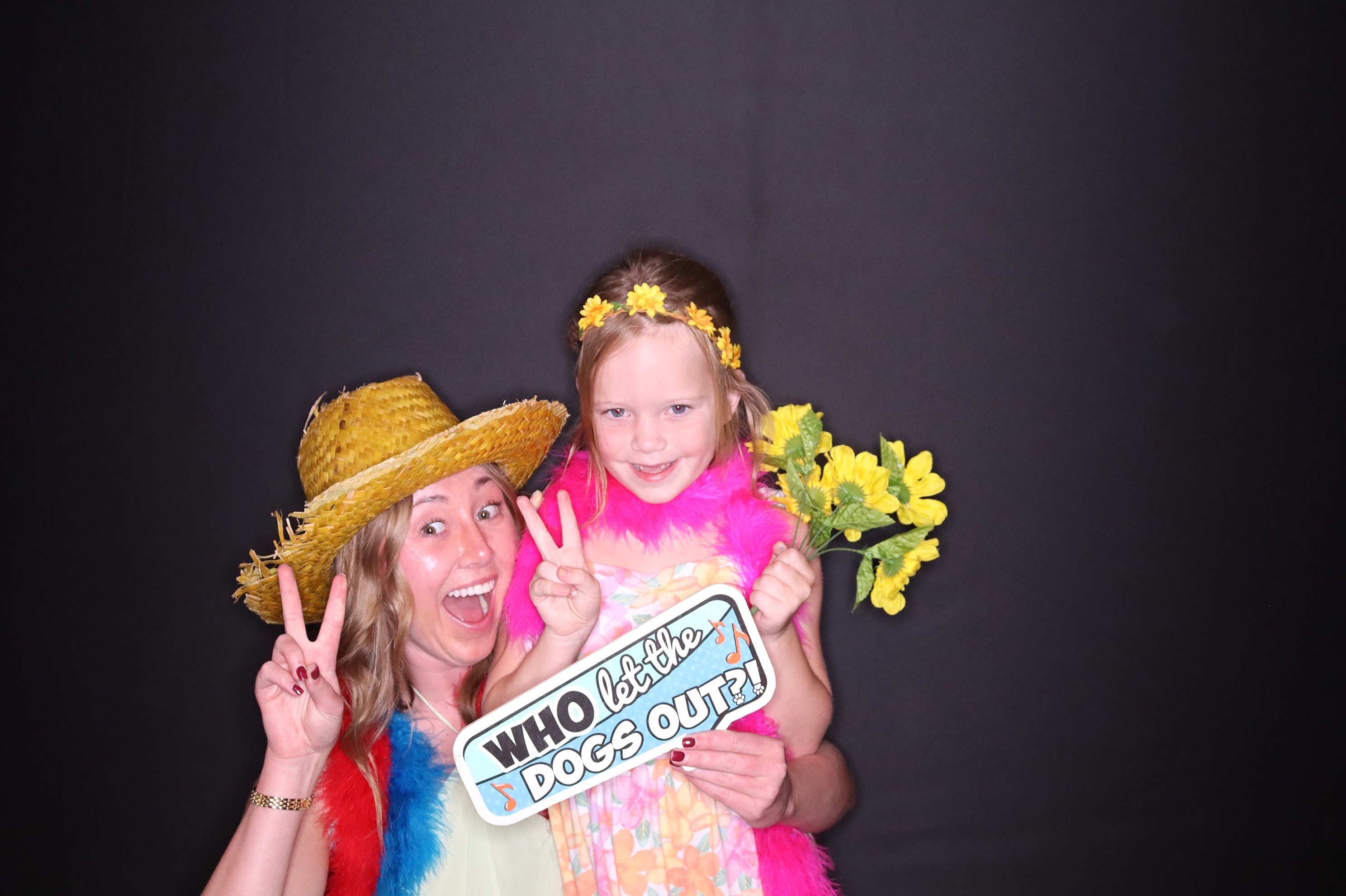The Frenzel's Wedding | View more photos from the event at gallery.photoboothbillings.com/u/PhotoBoothBillings/The-Frenzels-Wedding