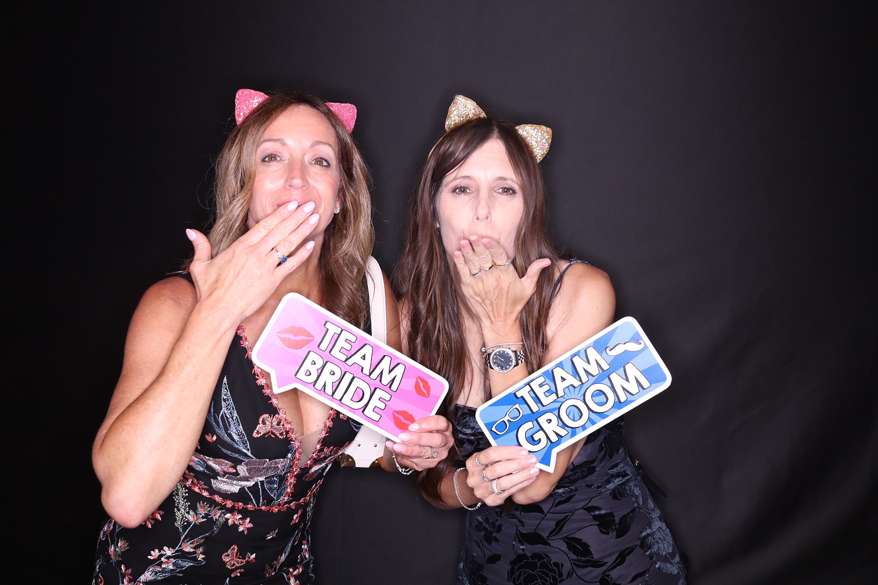 The Frenzel's Wedding | View more photos from the event at gallery.photoboothbillings.com/u/PhotoBoothBillings/The-Frenzels-Wedding