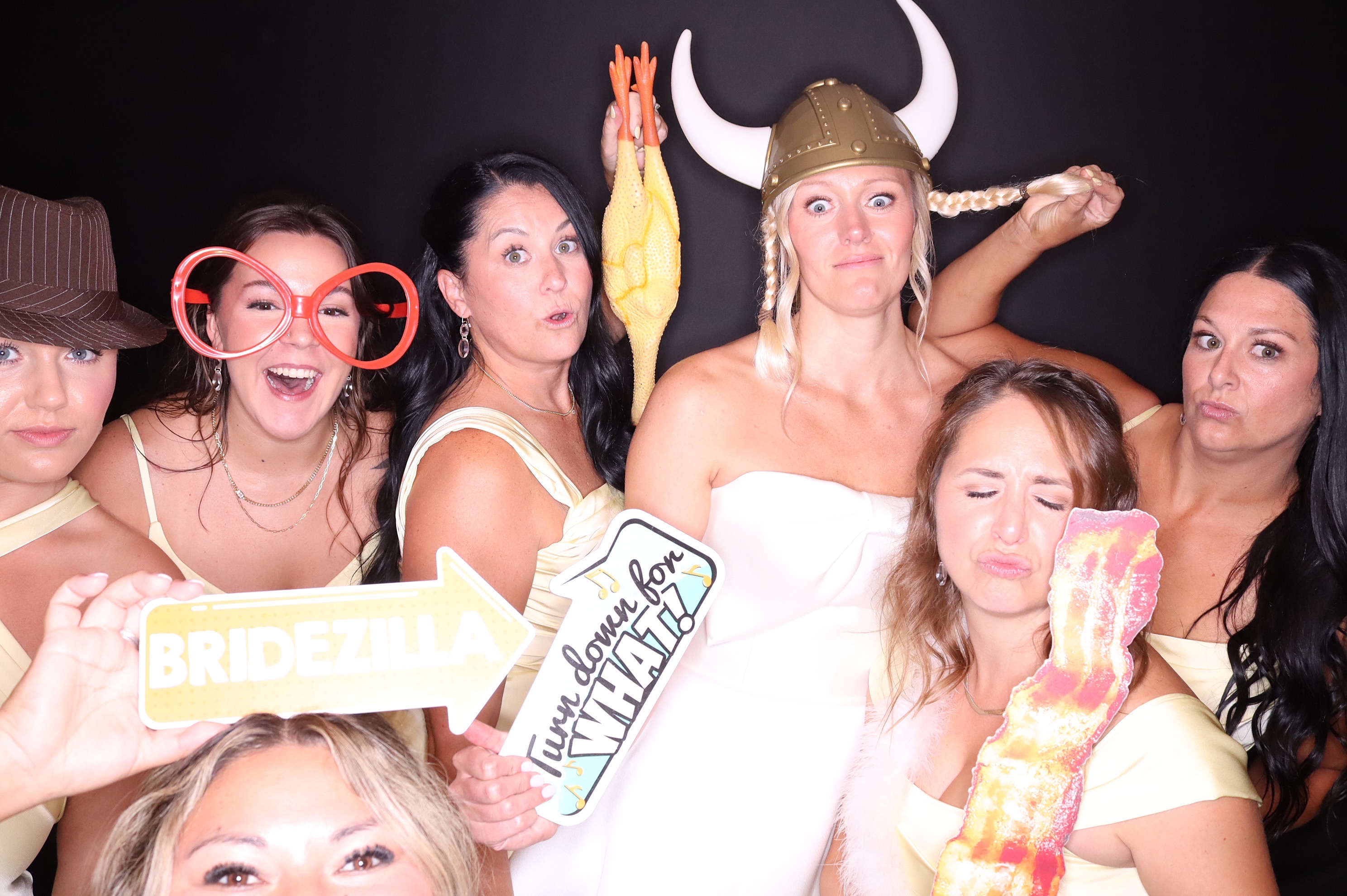 The Frenzel's Wedding | View more photos from the event at gallery.photoboothbillings.com/u/PhotoBoothBillings/The-Frenzels-Wedding