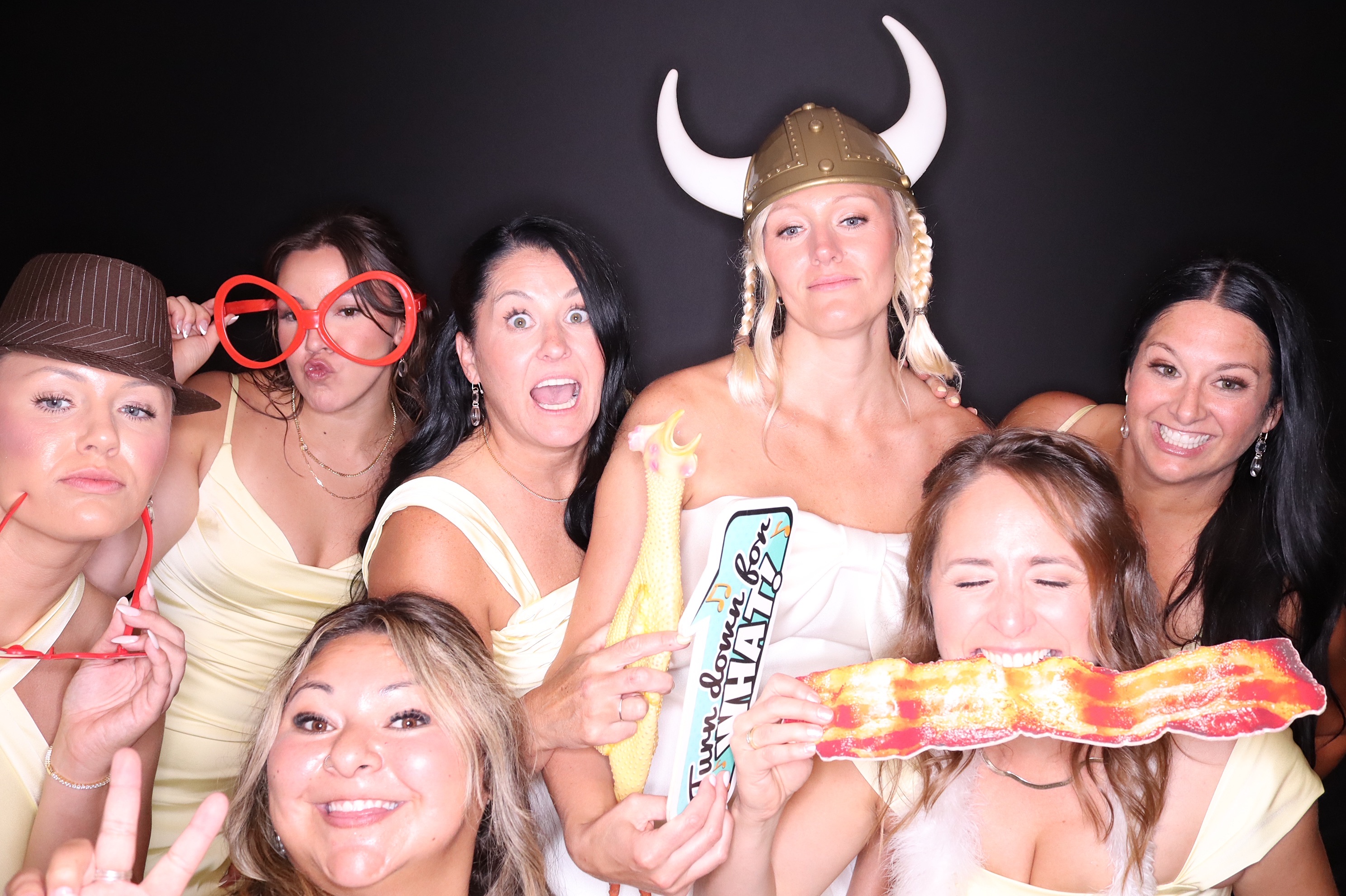 The Frenzel's Wedding | View more photos from the event at gallery.photoboothbillings.com/u/PhotoBoothBillings/The-Frenzels-Wedding