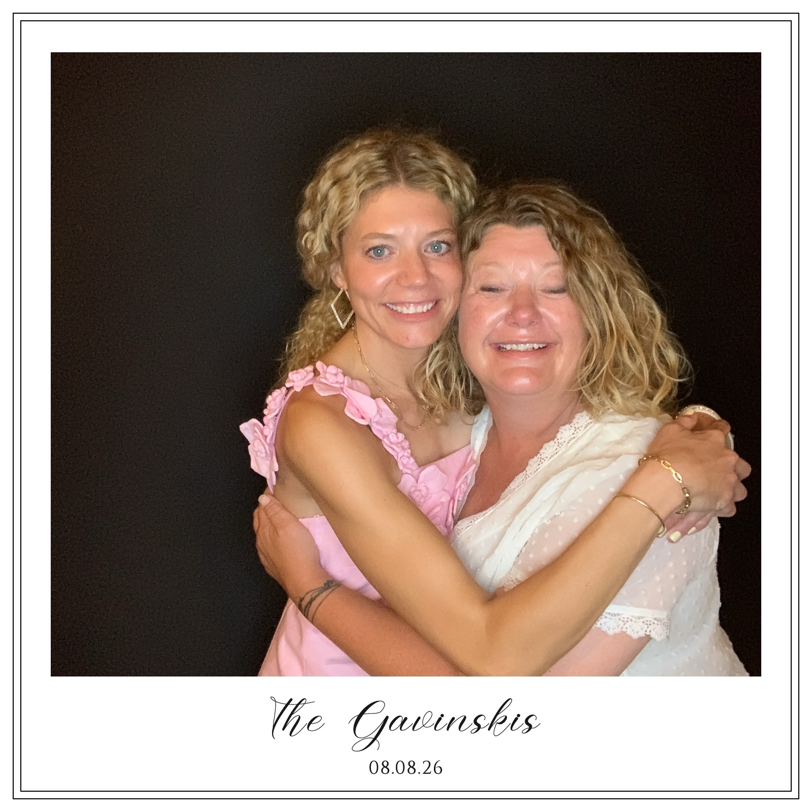The Gavinski Wedding | View more photos from the event at gallery.photoboothbillings.com/u/PhotoBoothBillings/The-Gavinski-Wedding