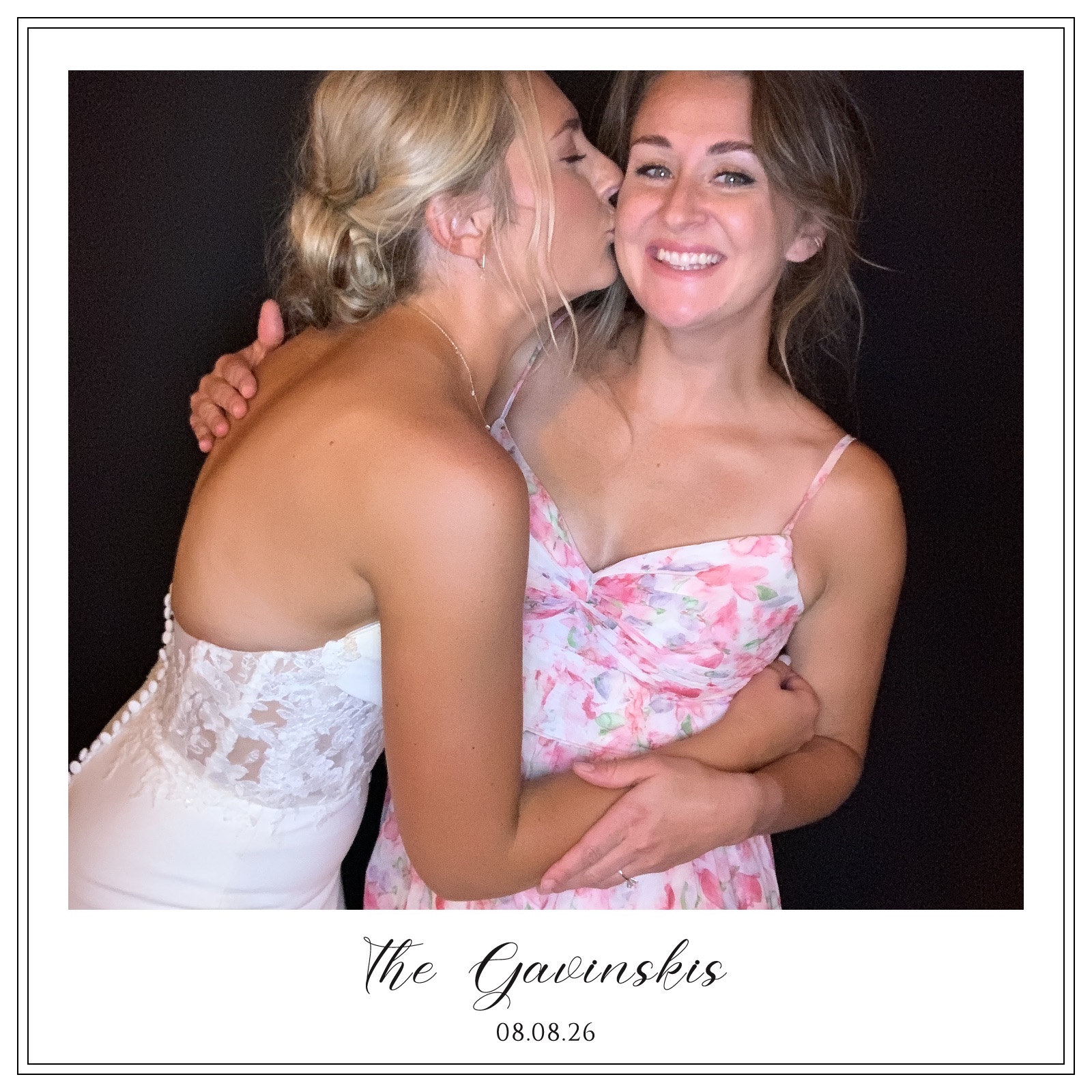 The Gavinski Wedding | View more photos from the event at gallery.photoboothbillings.com/u/PhotoBoothBillings/The-Gavinski-Wedding