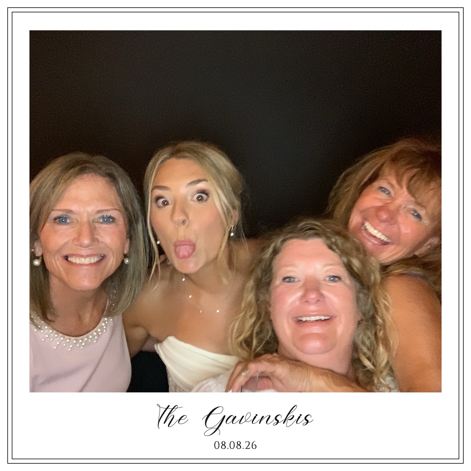 The Gavinski Wedding | View more photos from the event at gallery.photoboothbillings.com/u/PhotoBoothBillings/The-Gavinski-Wedding