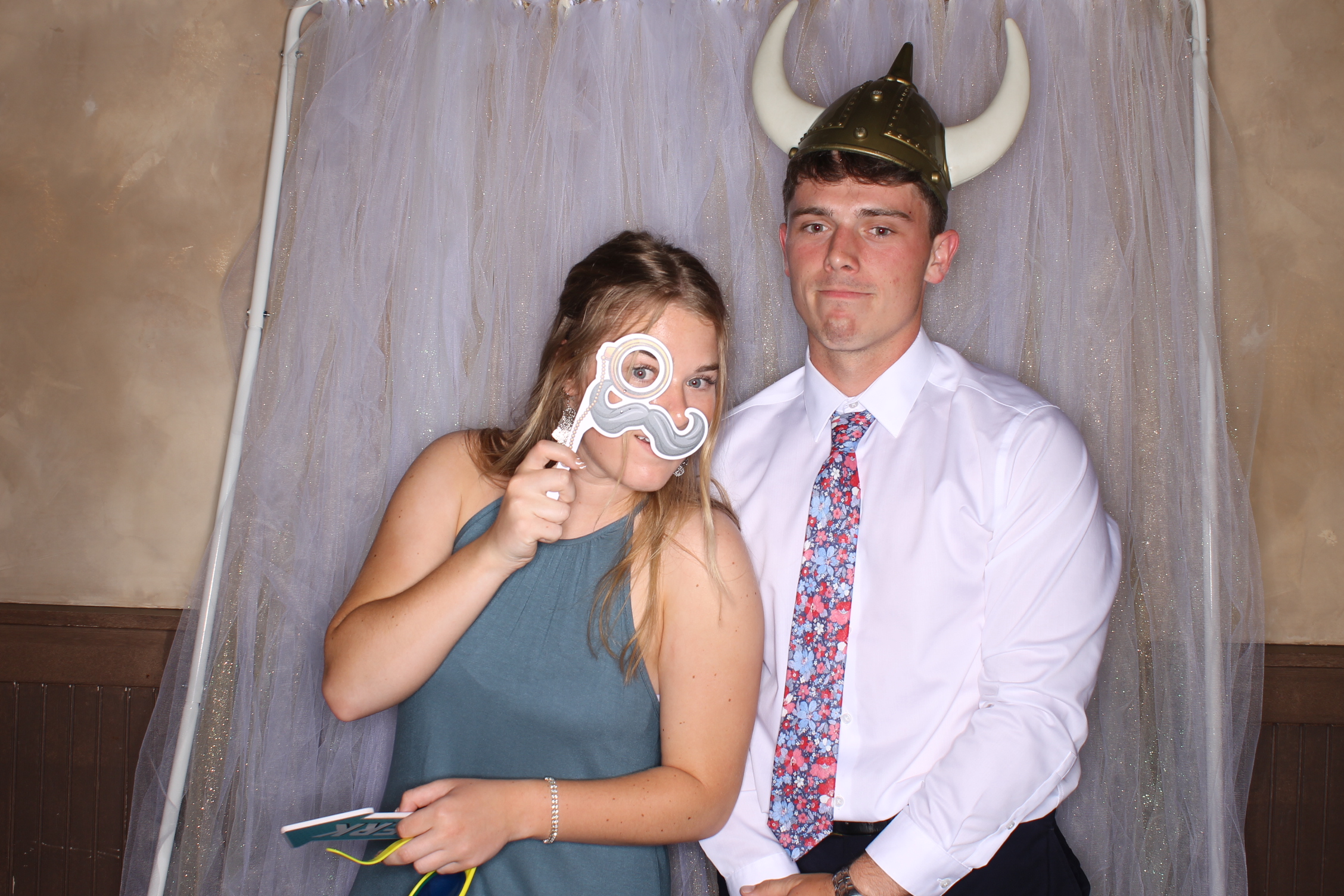 Monica & Shane | View more photos from the event at gallery.photoboothcincy.com/u/PhotoBoothCincy/Monica-Shane
