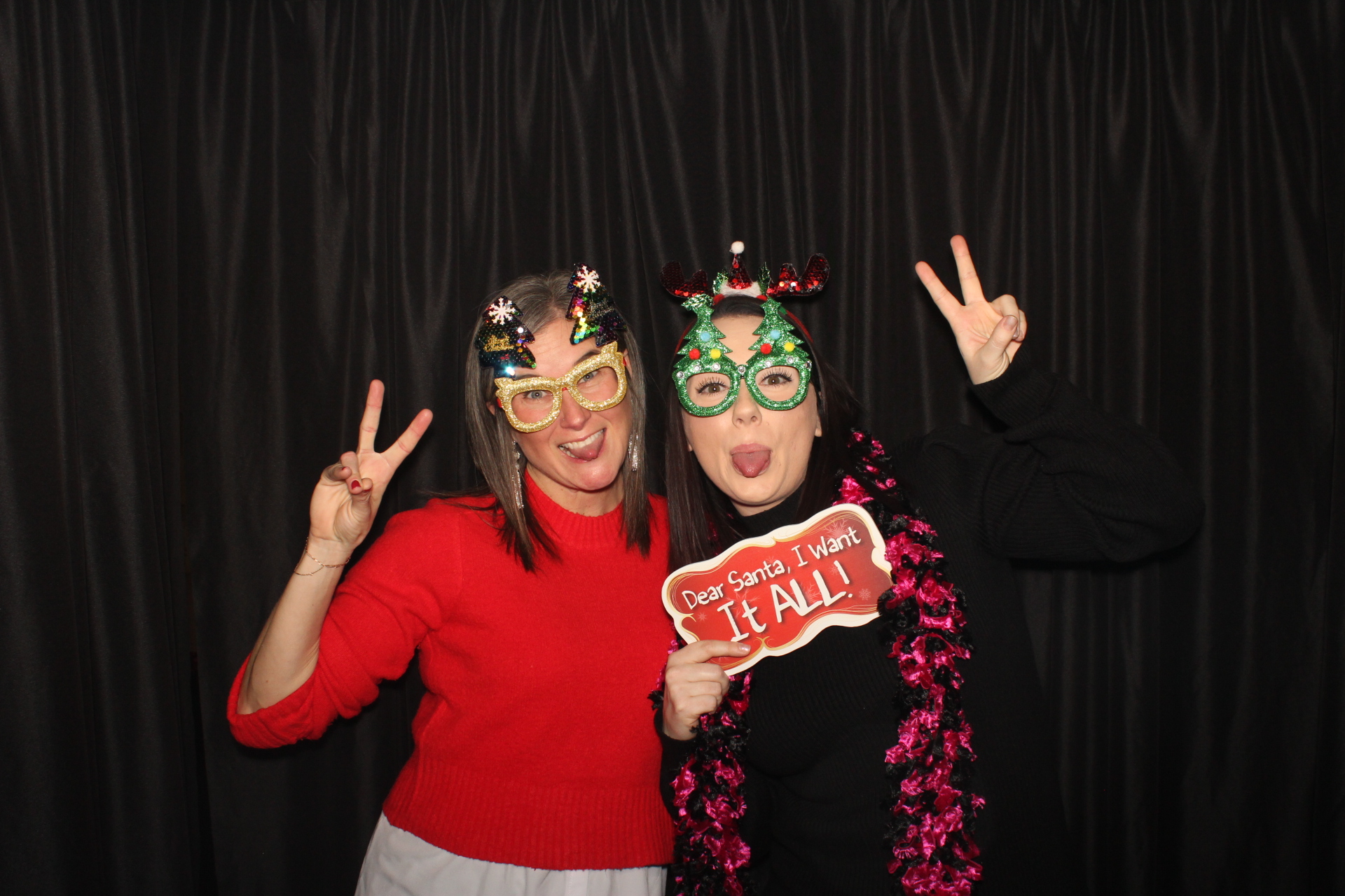 A1 Mechanical Holiday Party | View more photos from the event at gallery.photoboothcincy.com/u/PhotoBoothCincy/A1-Mechanical-Holiday-Party