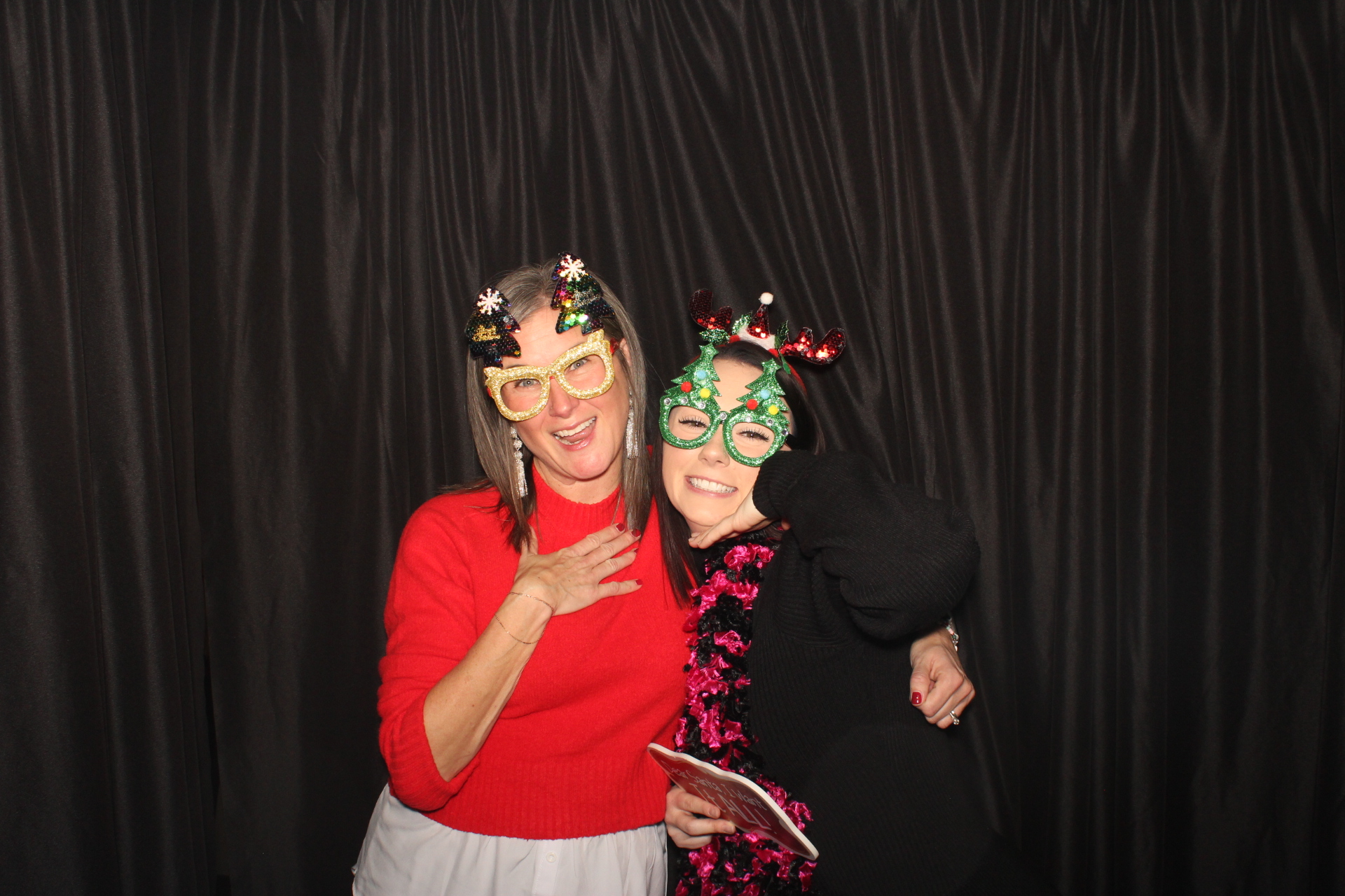 A1 Mechanical Holiday Party | View more photos from the event at gallery.photoboothcincy.com/u/PhotoBoothCincy/A1-Mechanical-Holiday-Party
