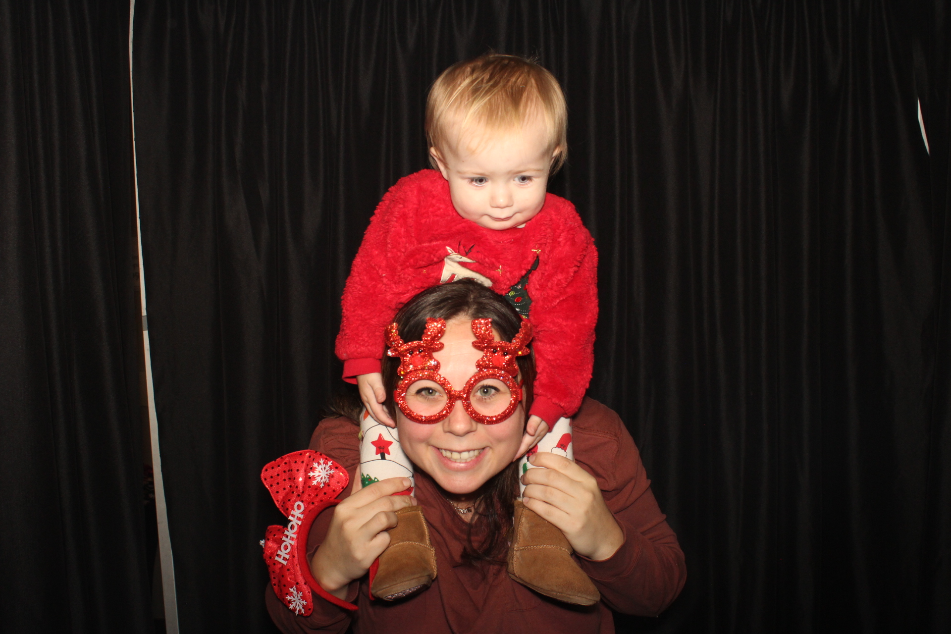 A1 Mechanical Holiday Party | View more photos from the event at gallery.photoboothcincy.com/u/PhotoBoothCincy/A1-Mechanical-Holiday-Party