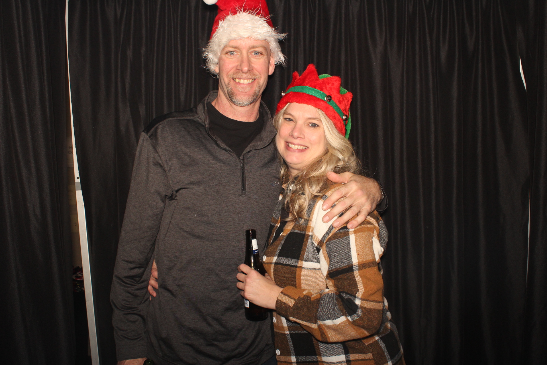 A1 Mechanical Holiday Party | View more photos from the event at gallery.photoboothcincy.com/u/PhotoBoothCincy/A1-Mechanical-Holiday-Party