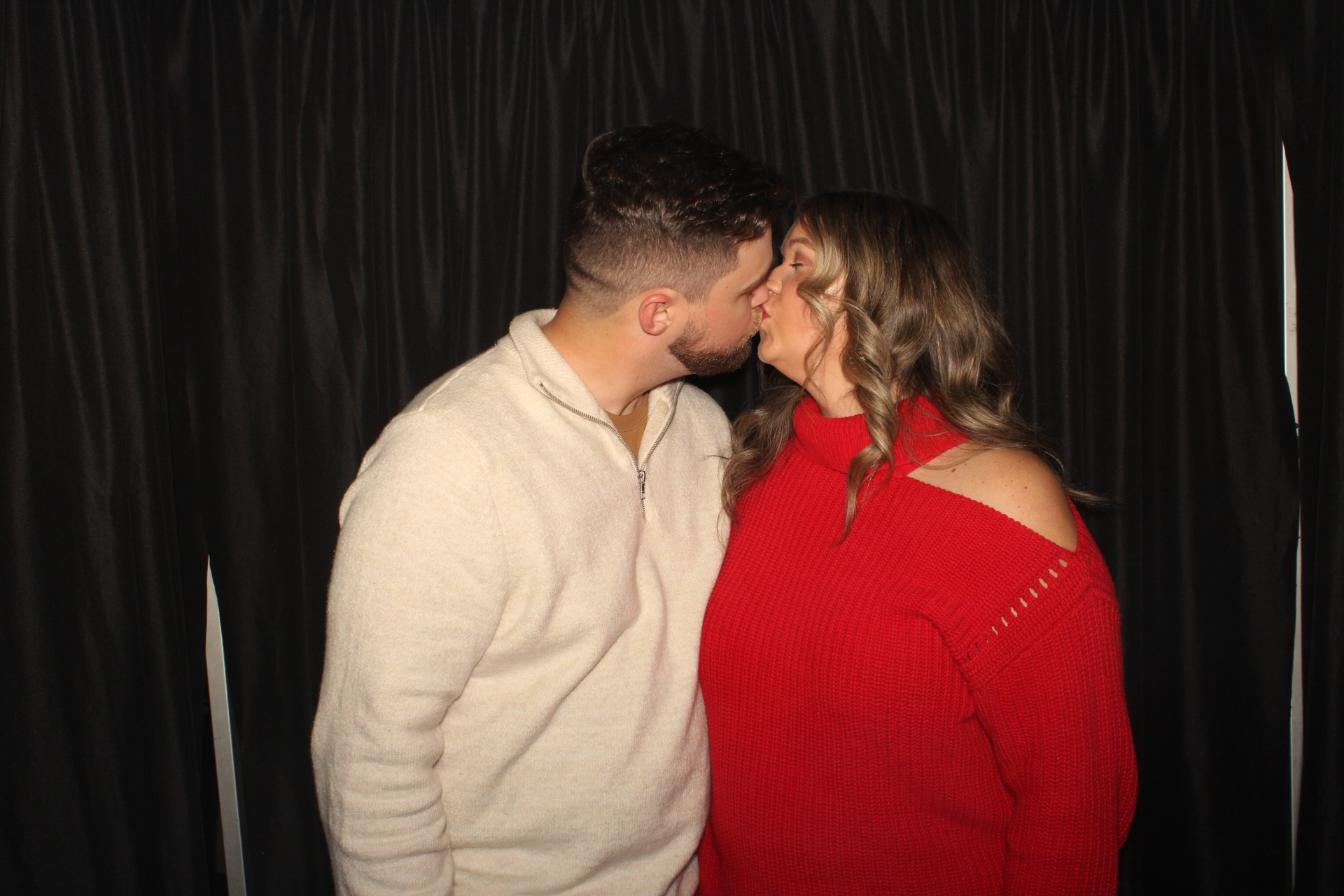 A1 Mechanical Holiday Party | View more photos from the event at gallery.photoboothcincy.com/u/PhotoBoothCincy/A1-Mechanical-Holiday-Party