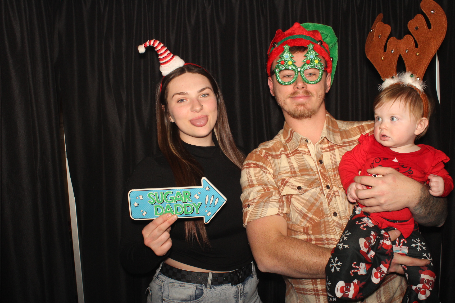 A1 Mechanical Holiday Party | View more photos from the event at gallery.photoboothcincy.com/u/PhotoBoothCincy/A1-Mechanical-Holiday-Party
