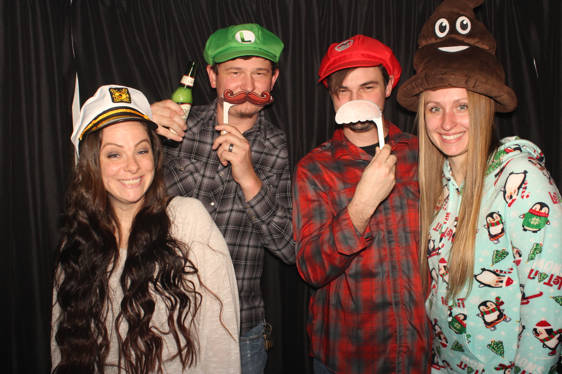 A1 Mechanical Holiday Party | View more photos from the event at gallery.photoboothcincy.com/u/PhotoBoothCincy/A1-Mechanical-Holiday-Party