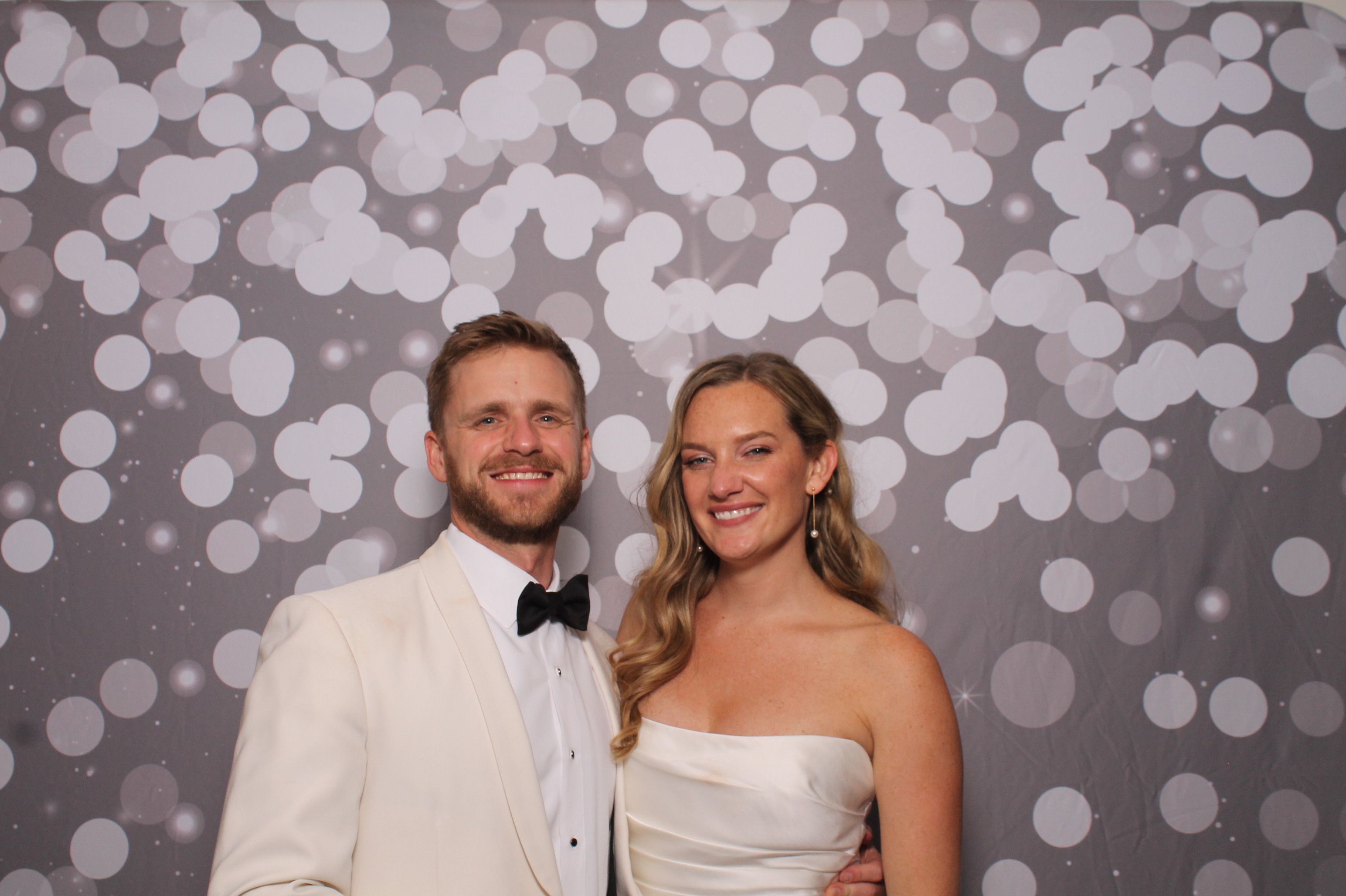 Abby & Zach  | View more photos from the event at gallery.photoboothcincy.com/u/PhotoBoothCincy/Abby-Zach