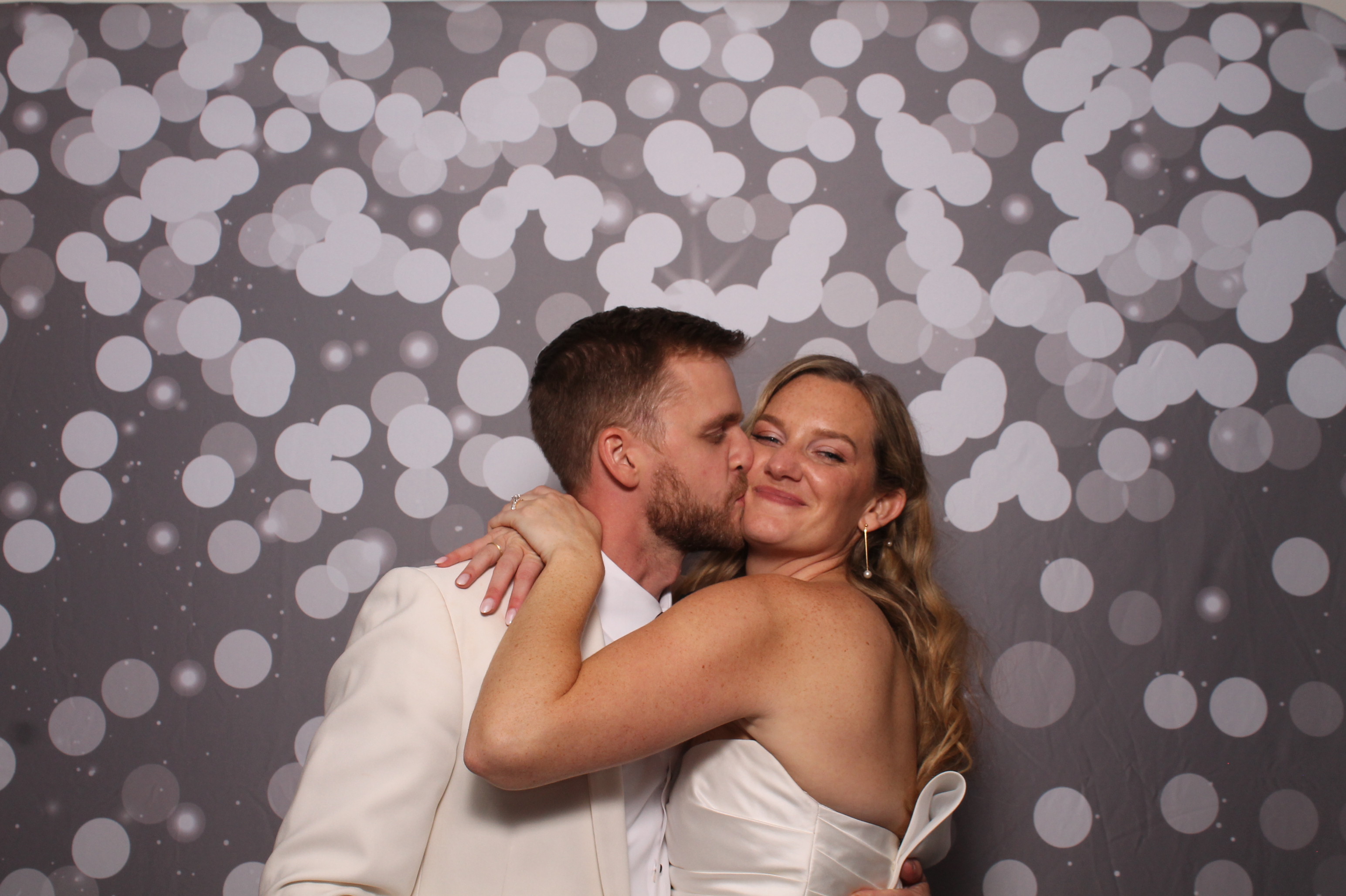 Abby & Zach  | View more photos from the event at gallery.photoboothcincy.com/u/PhotoBoothCincy/Abby-Zach