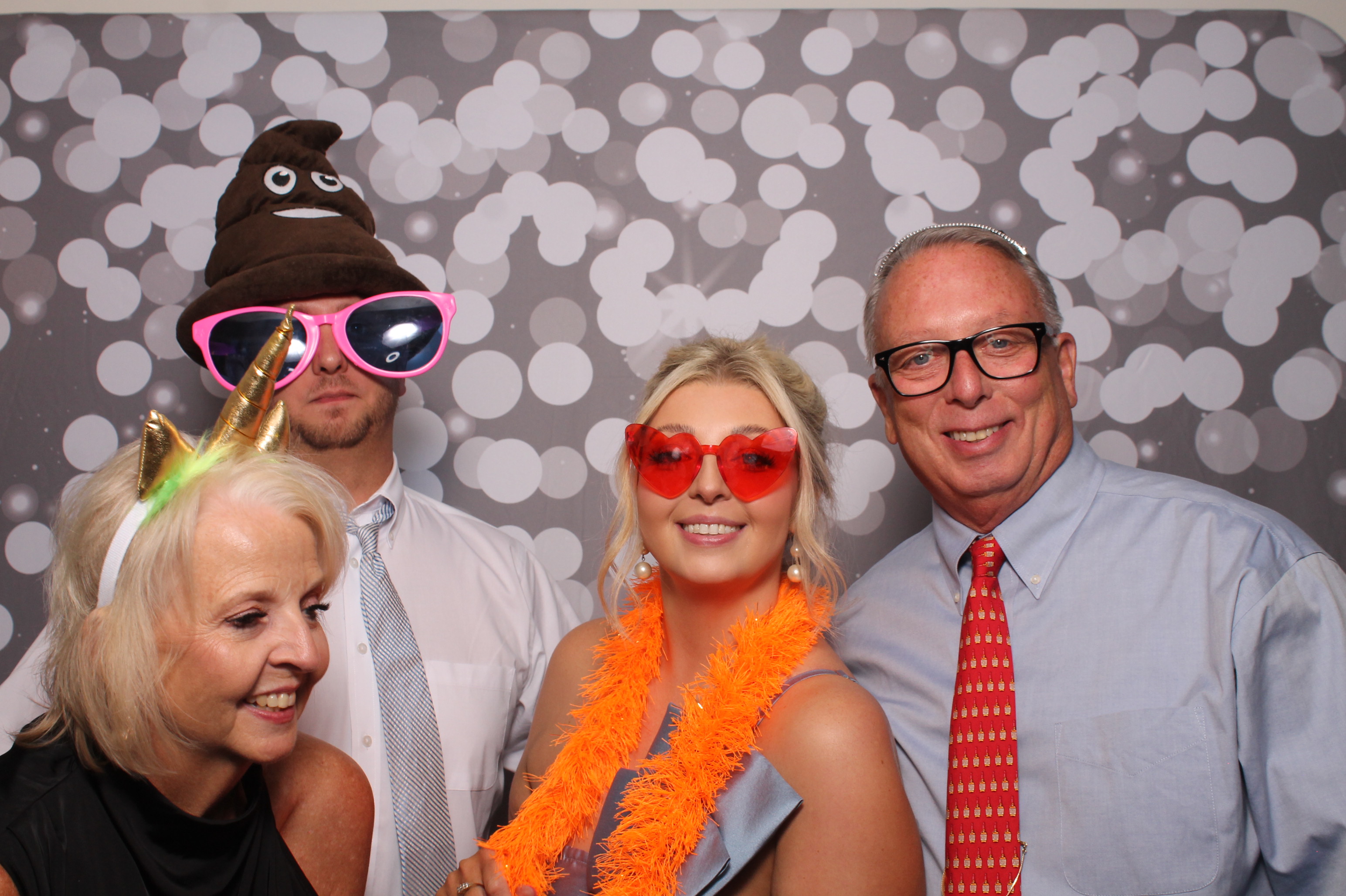 Abby & Zach  | View more photos from the event at gallery.photoboothcincy.com/u/PhotoBoothCincy/Abby-Zach