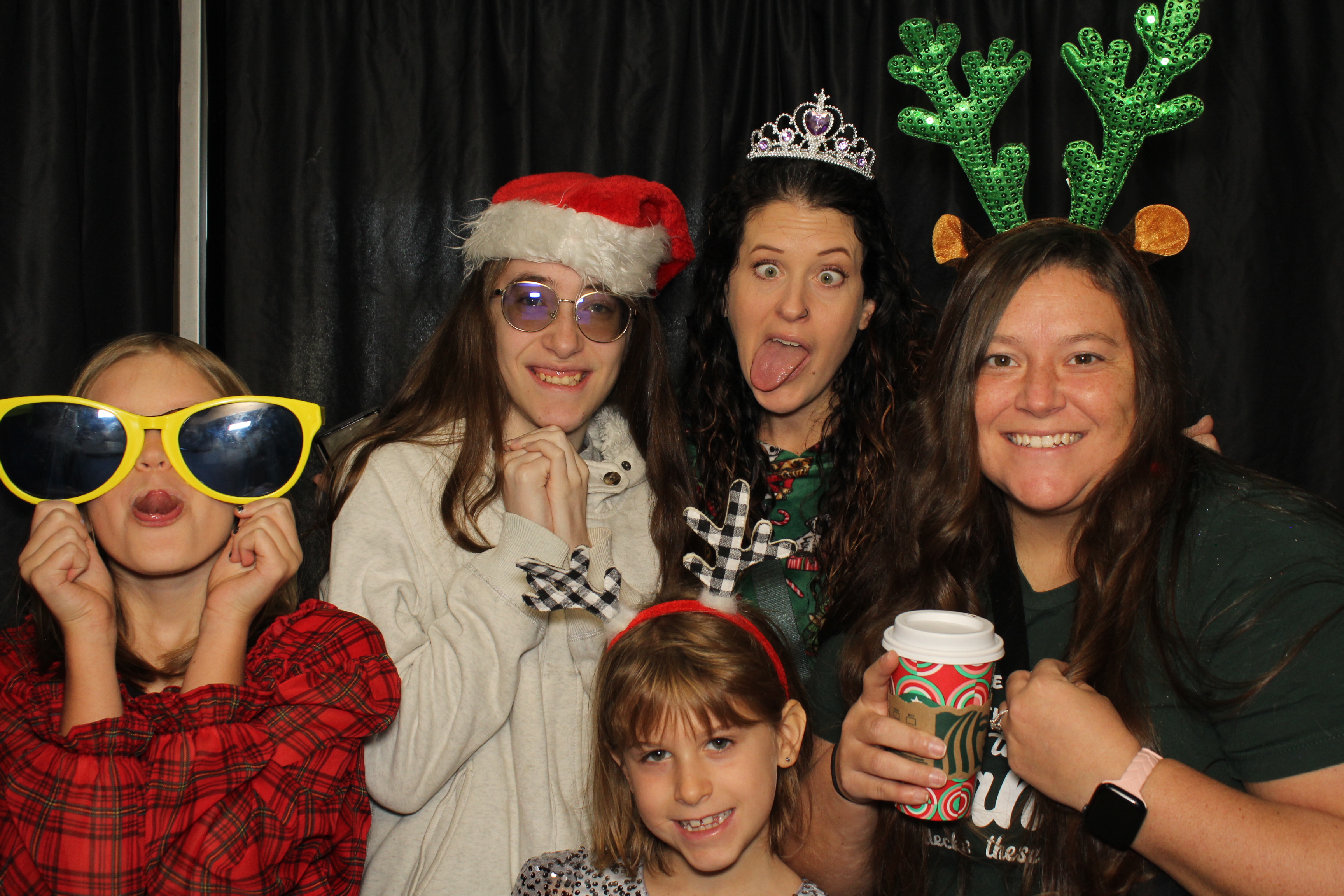 Alkermes Breakfast With Santa | View more photos from the event at gallery.photoboothcincy.com/u/PhotoBoothCincy/Alkermes-Breakfast-With-Santa