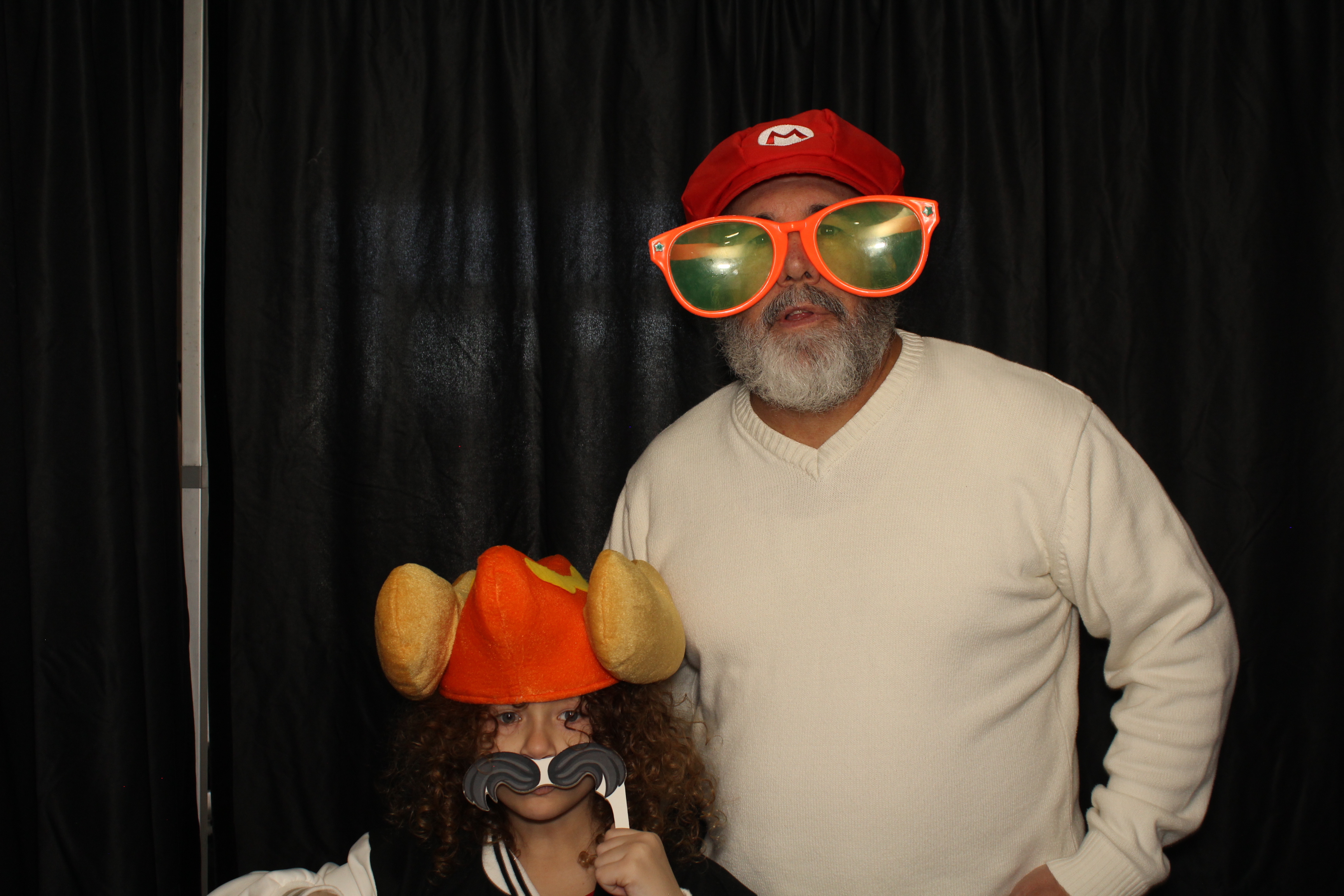 Alkermes Breakfast With Santa | View more photos from the event at gallery.photoboothcincy.com/u/PhotoBoothCincy/Alkermes-Breakfast-With-Santa-0
