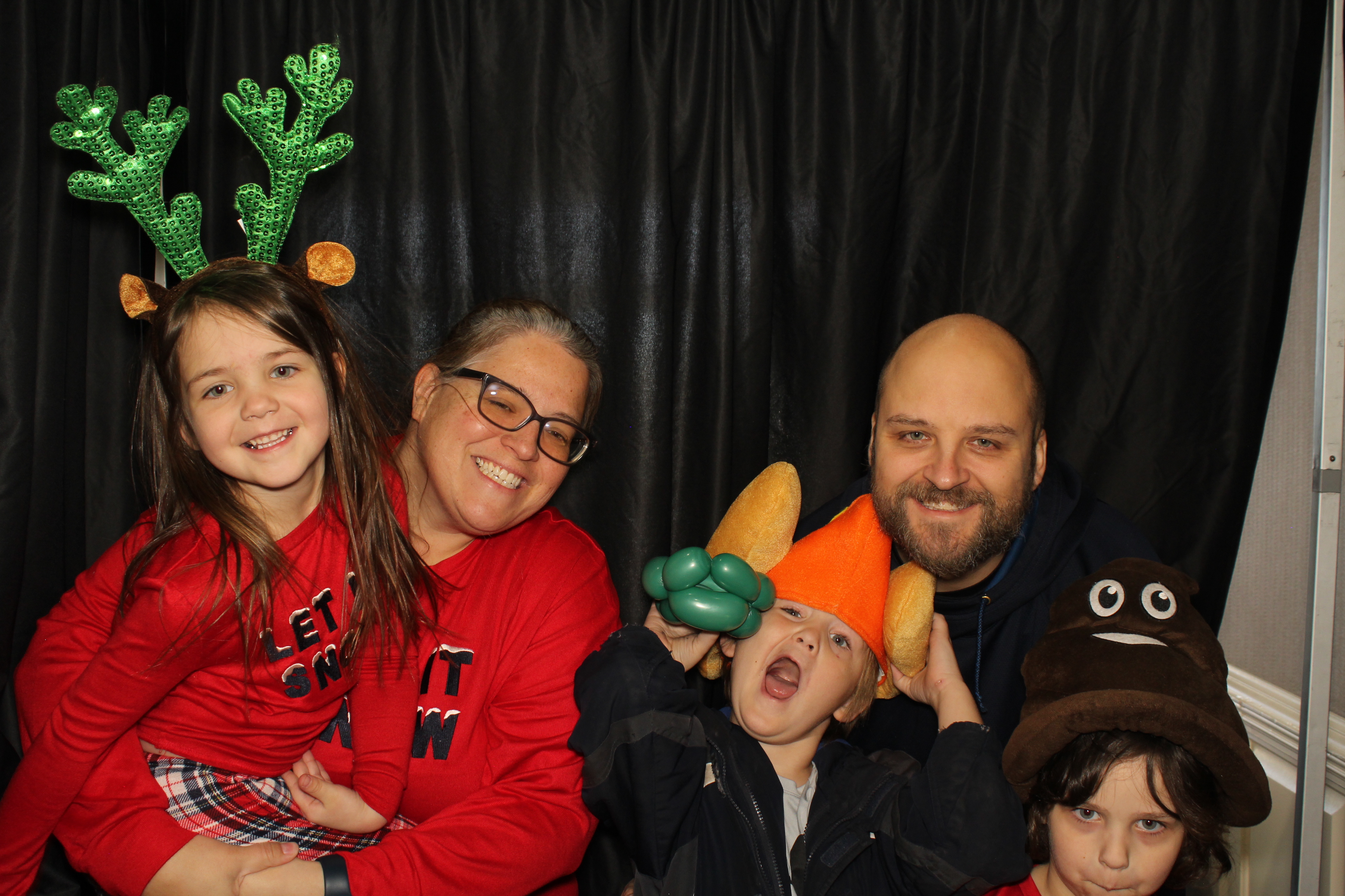 Alkermes Breakfast With Santa | View more photos from the event at gallery.photoboothcincy.com/u/PhotoBoothCincy/Alkermes-Breakfast-With-Santa