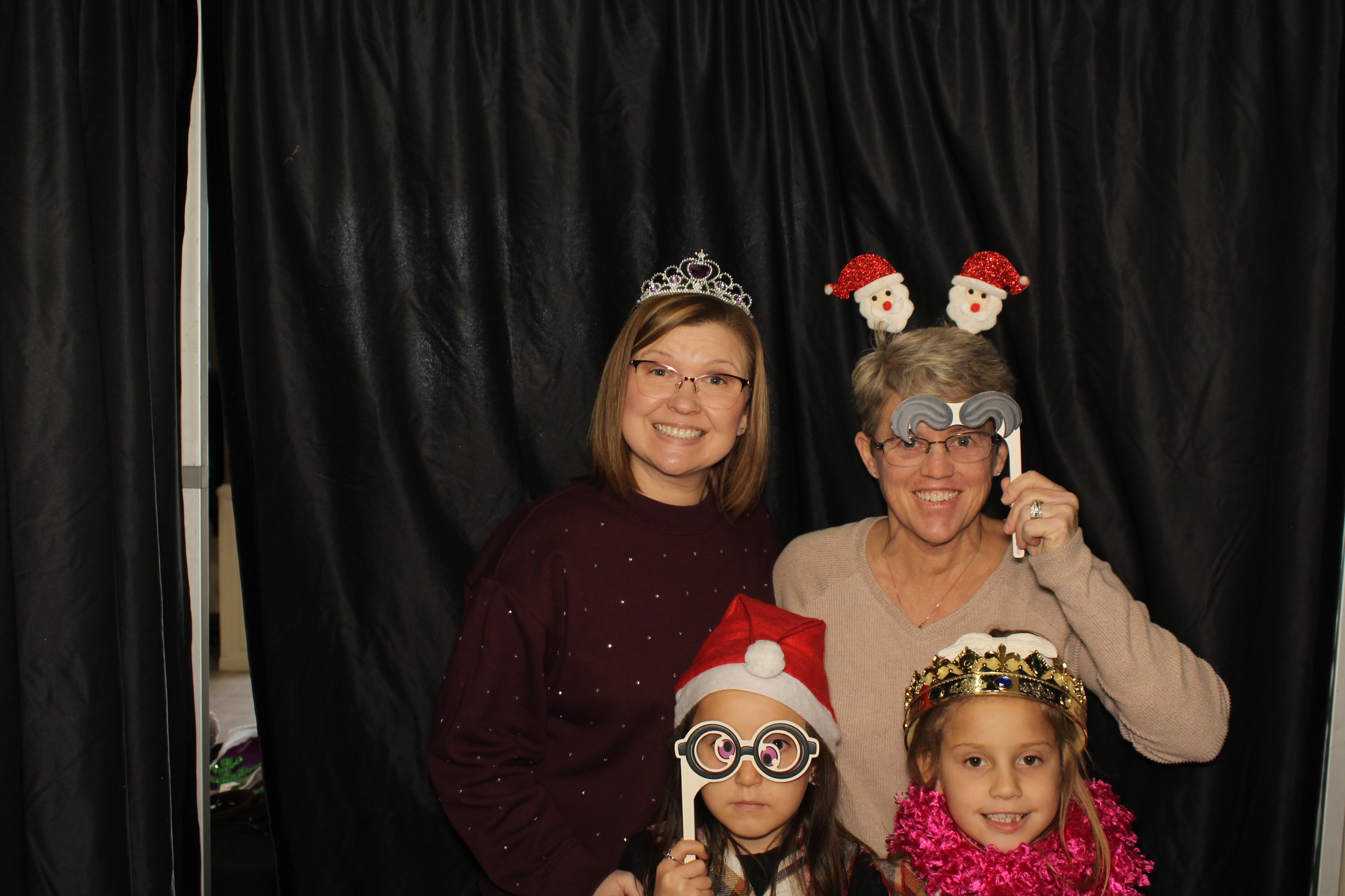 Alkermes Breakfast With Santa | View more photos from the event at gallery.photoboothcincy.com/u/PhotoBoothCincy/Alkermes-Breakfast-With-Santa