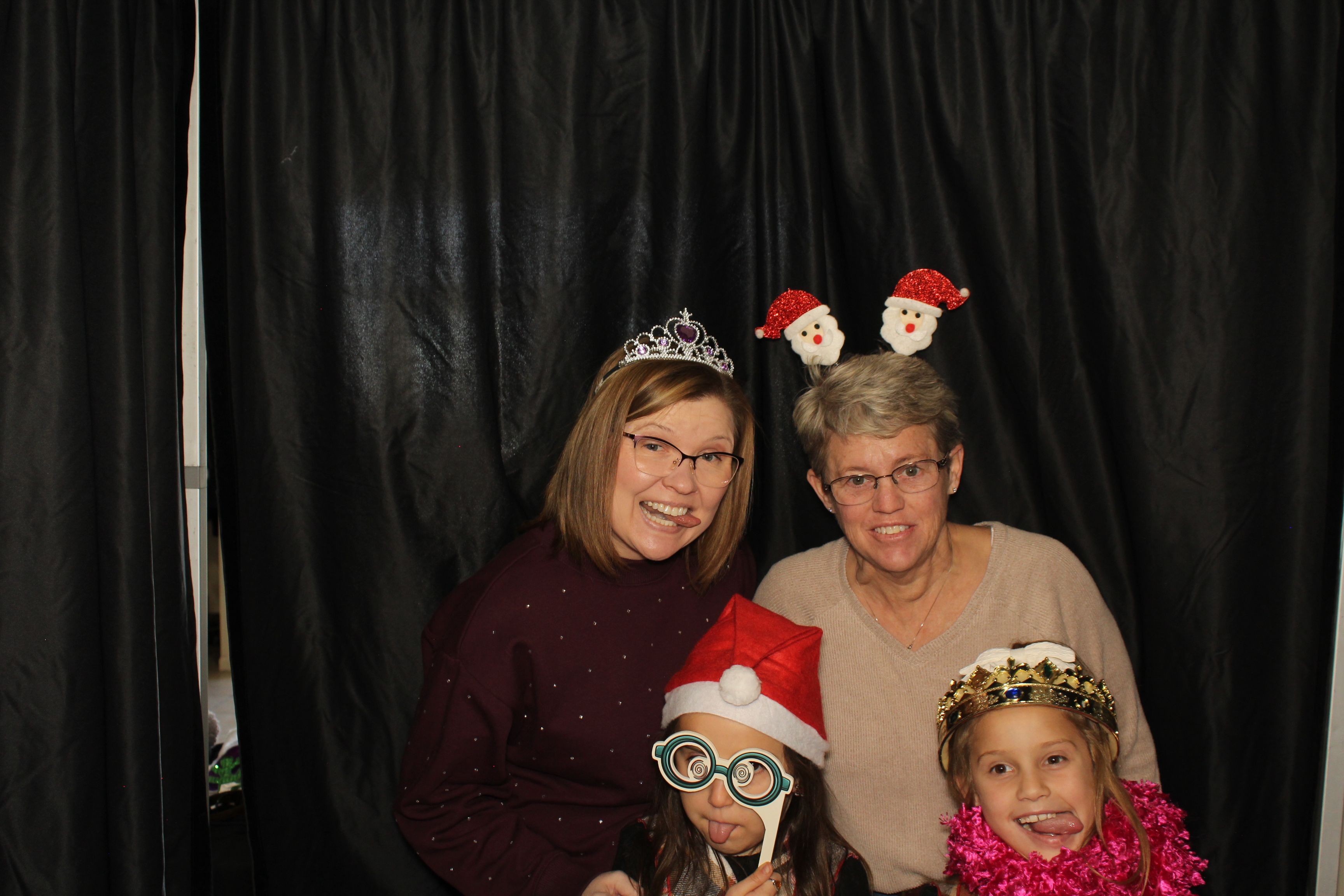 Alkermes Breakfast With Santa | View more photos from the event at gallery.photoboothcincy.com/u/PhotoBoothCincy/Alkermes-Breakfast-With-Santa