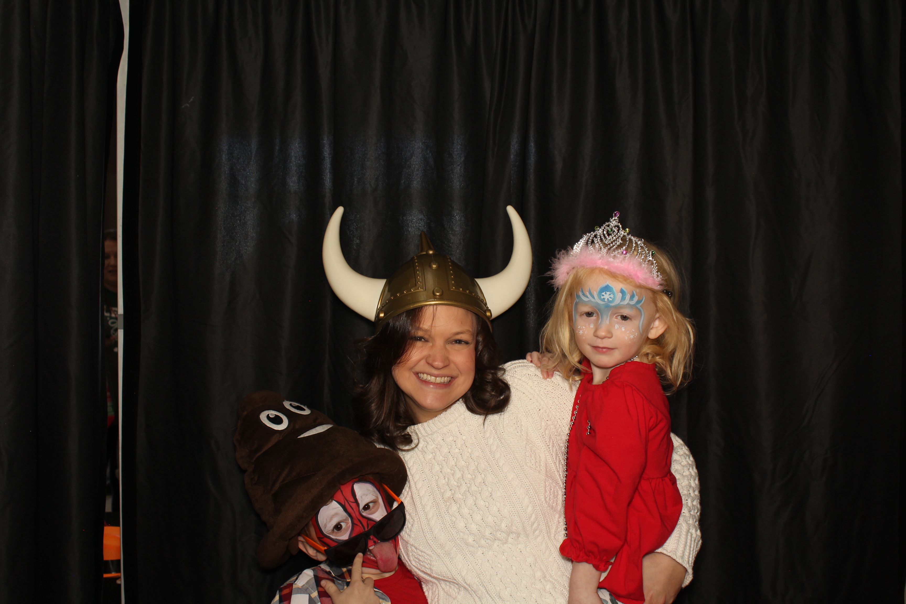 Alkermes Breakfast With Santa | View more photos from the event at gallery.photoboothcincy.com/u/PhotoBoothCincy/Alkermes-Breakfast-With-Santa
