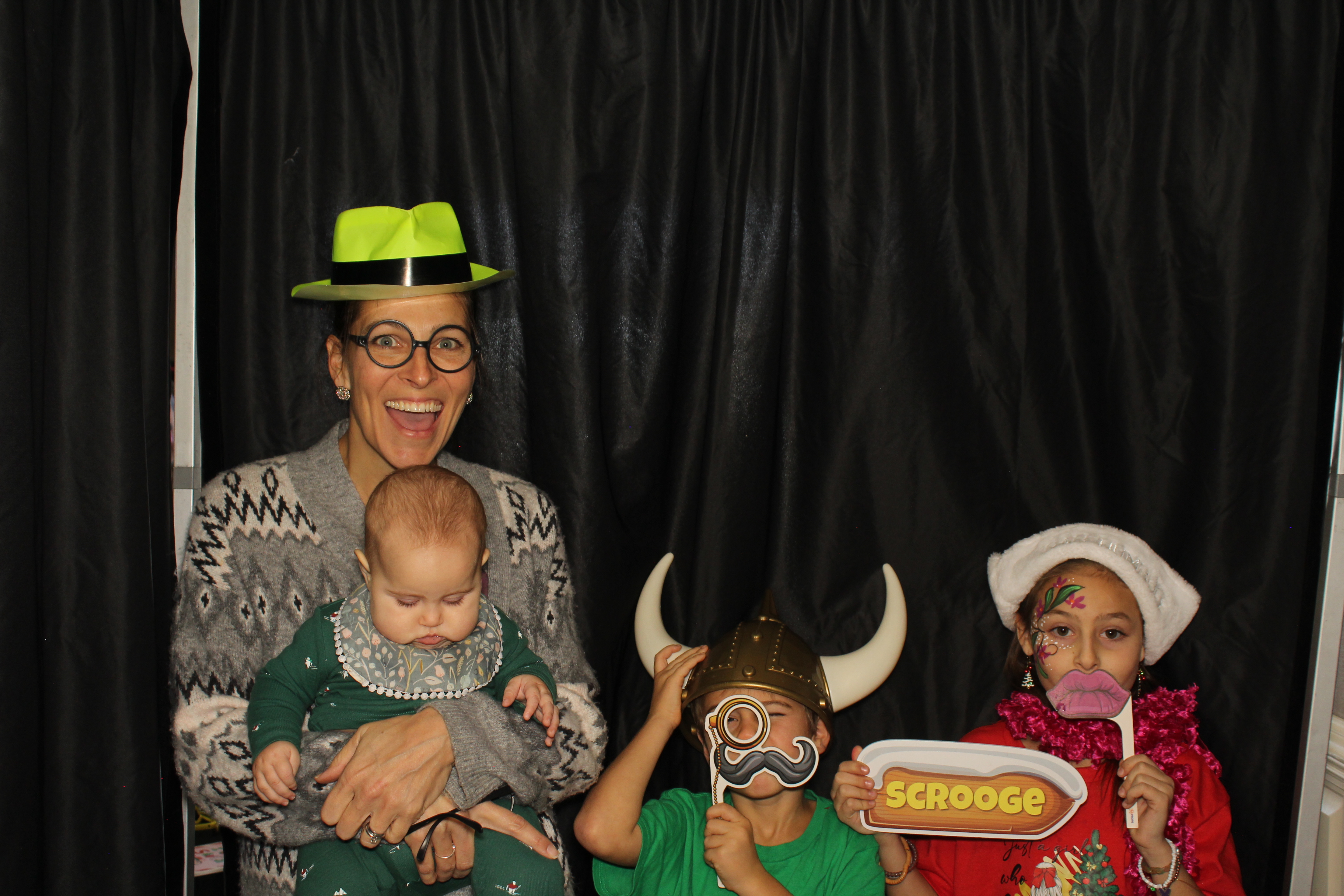 Alkermes Breakfast With Santa | View more photos from the event at gallery.photoboothcincy.com/u/PhotoBoothCincy/Alkermes-Breakfast-With-Santa