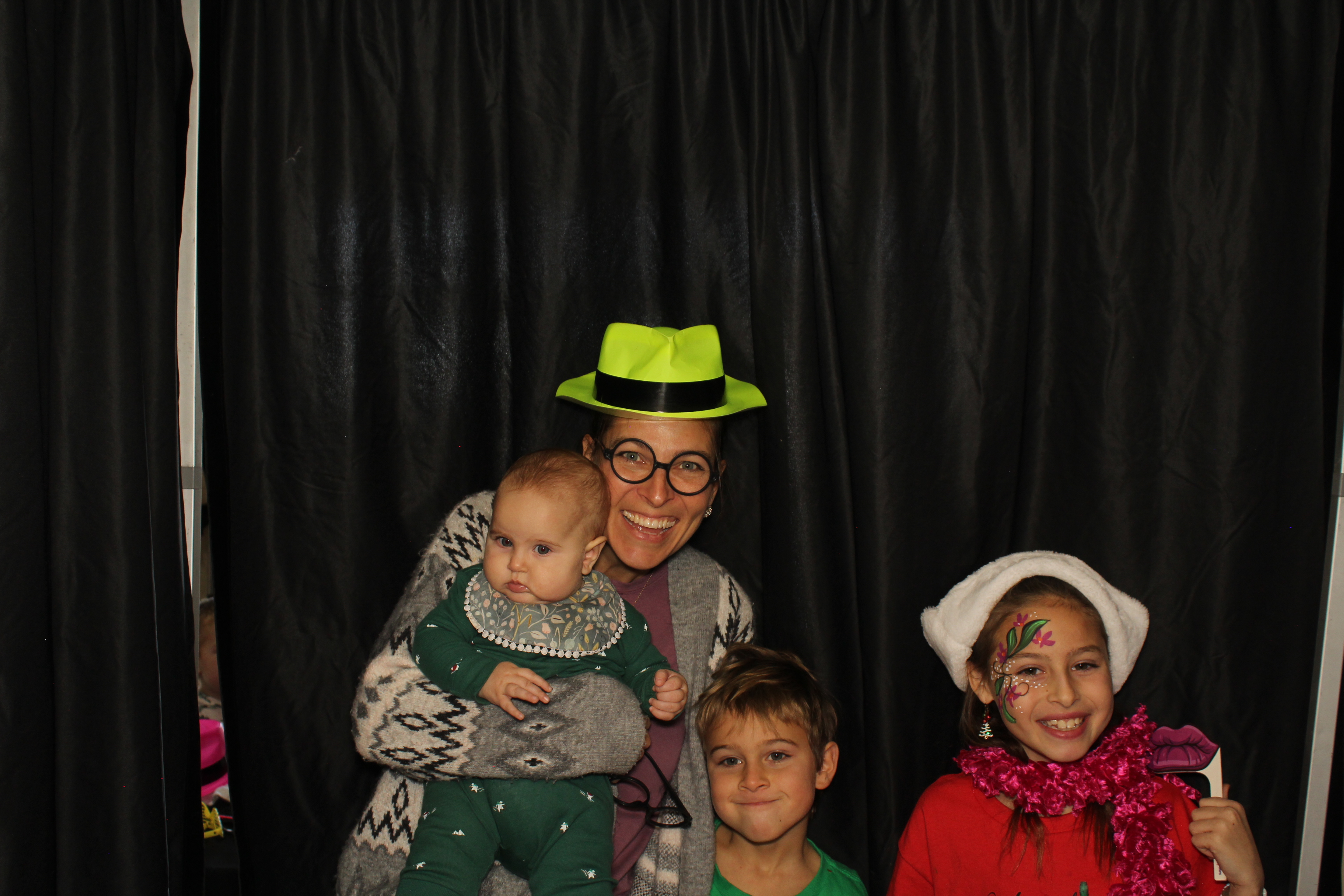 Alkermes Breakfast With Santa | View more photos from the event at gallery.photoboothcincy.com/u/PhotoBoothCincy/Alkermes-Breakfast-With-Santa