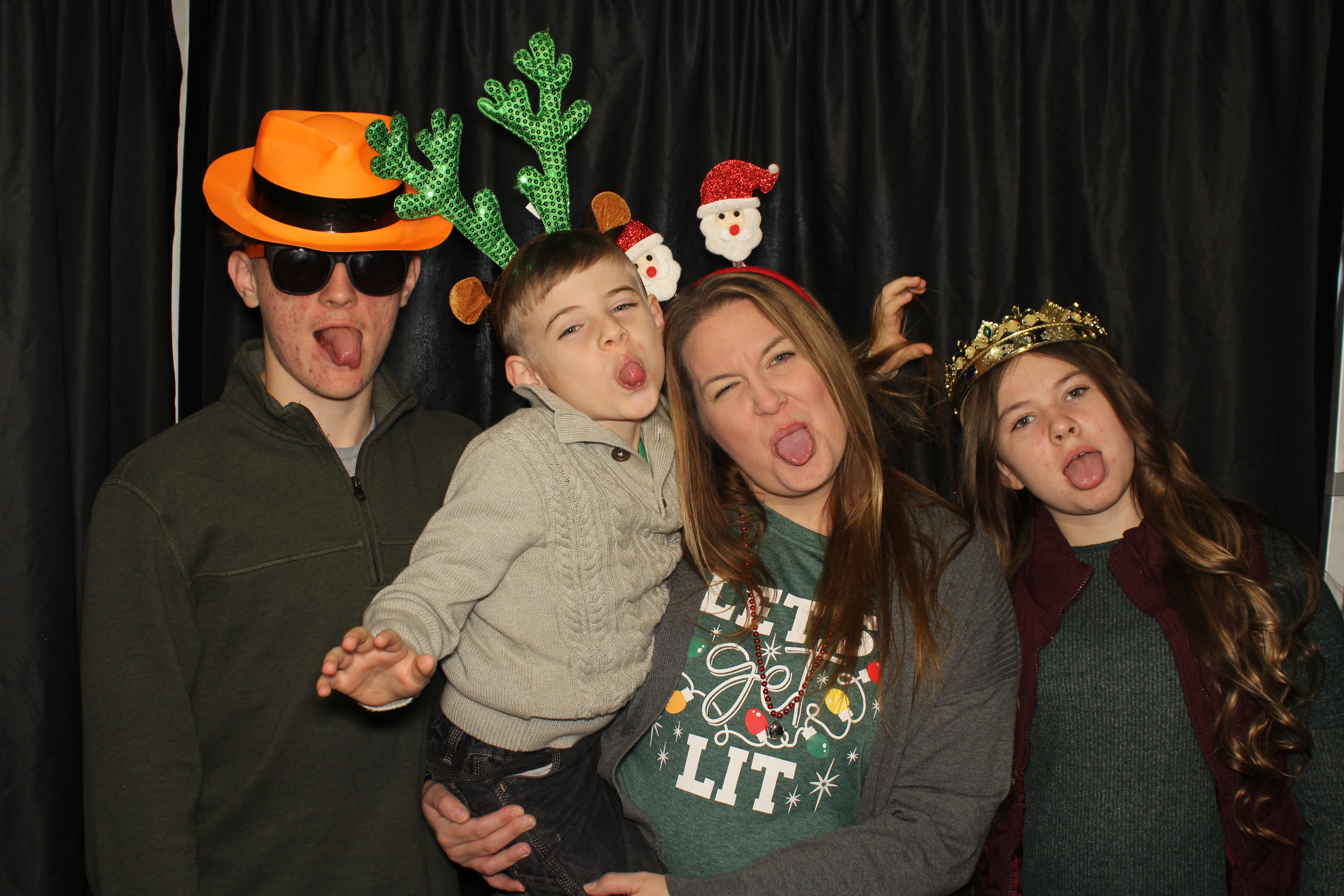 Alkermes Breakfast With Santa | View more photos from the event at gallery.photoboothcincy.com/u/PhotoBoothCincy/Alkermes-Breakfast-With-Santa