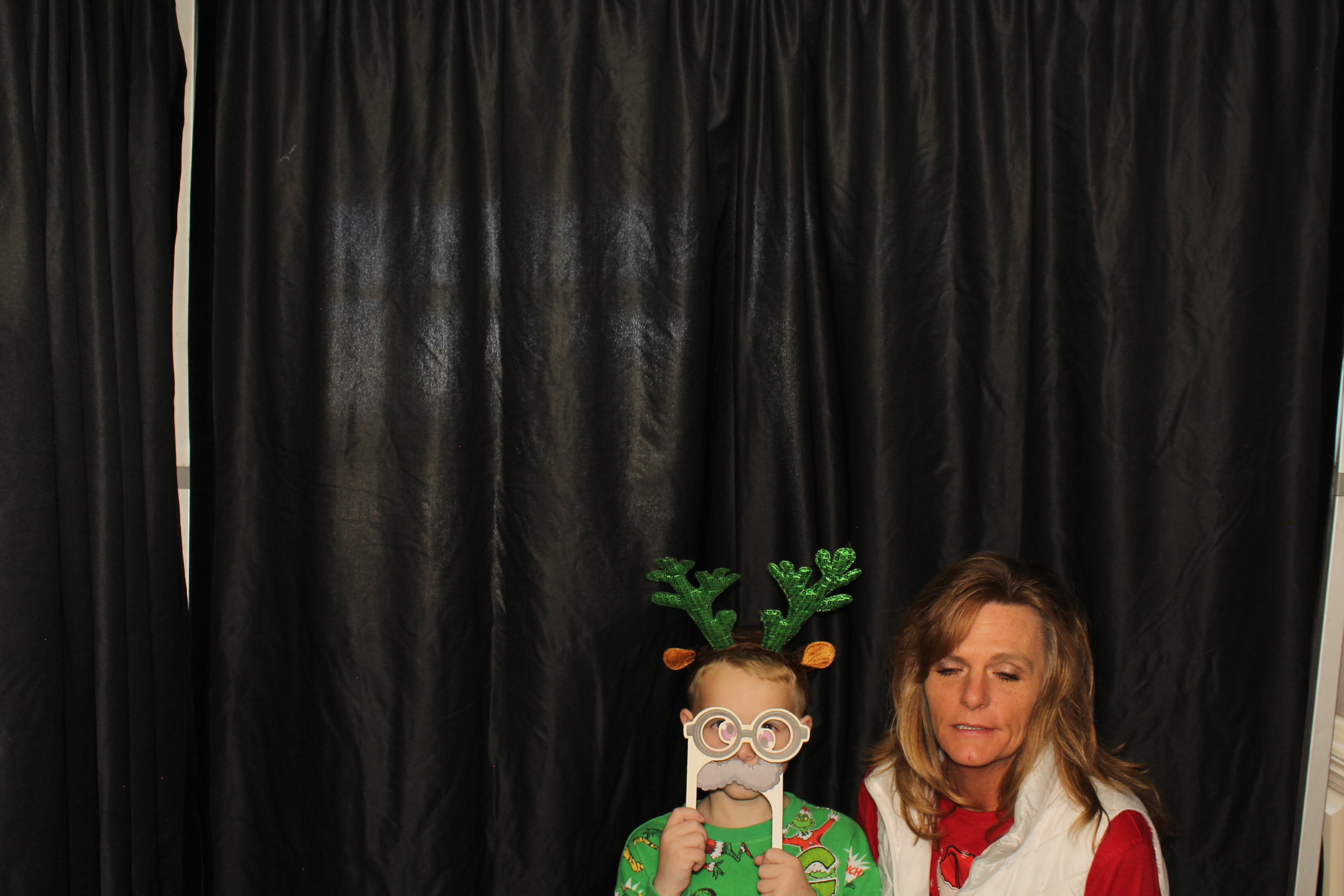 Alkermes Breakfast With Santa | View more photos from the event at gallery.photoboothcincy.com/u/PhotoBoothCincy/Alkermes-Breakfast-With-Santa