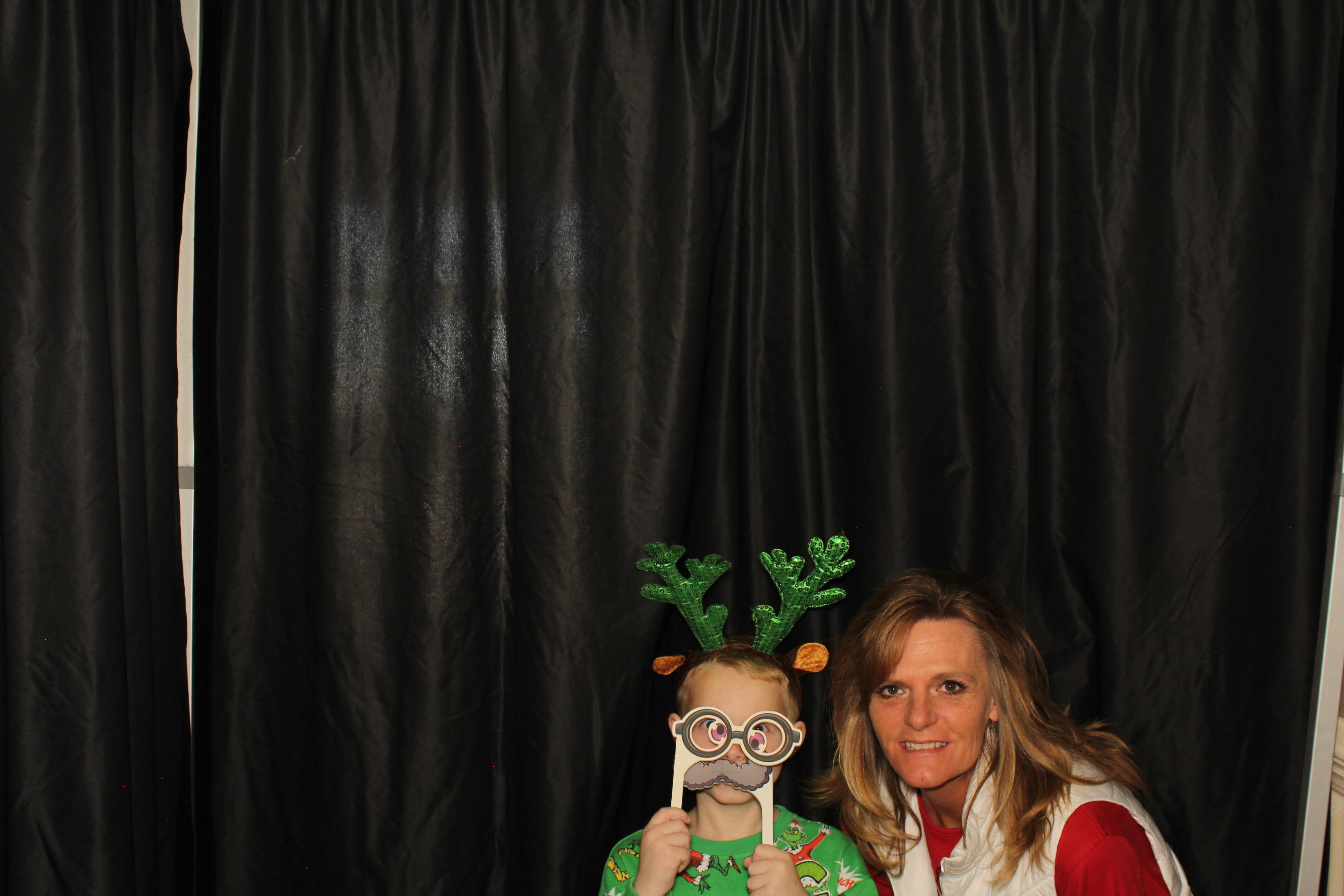 Alkermes Breakfast With Santa | View more photos from the event at gallery.photoboothcincy.com/u/PhotoBoothCincy/Alkermes-Breakfast-With-Santa