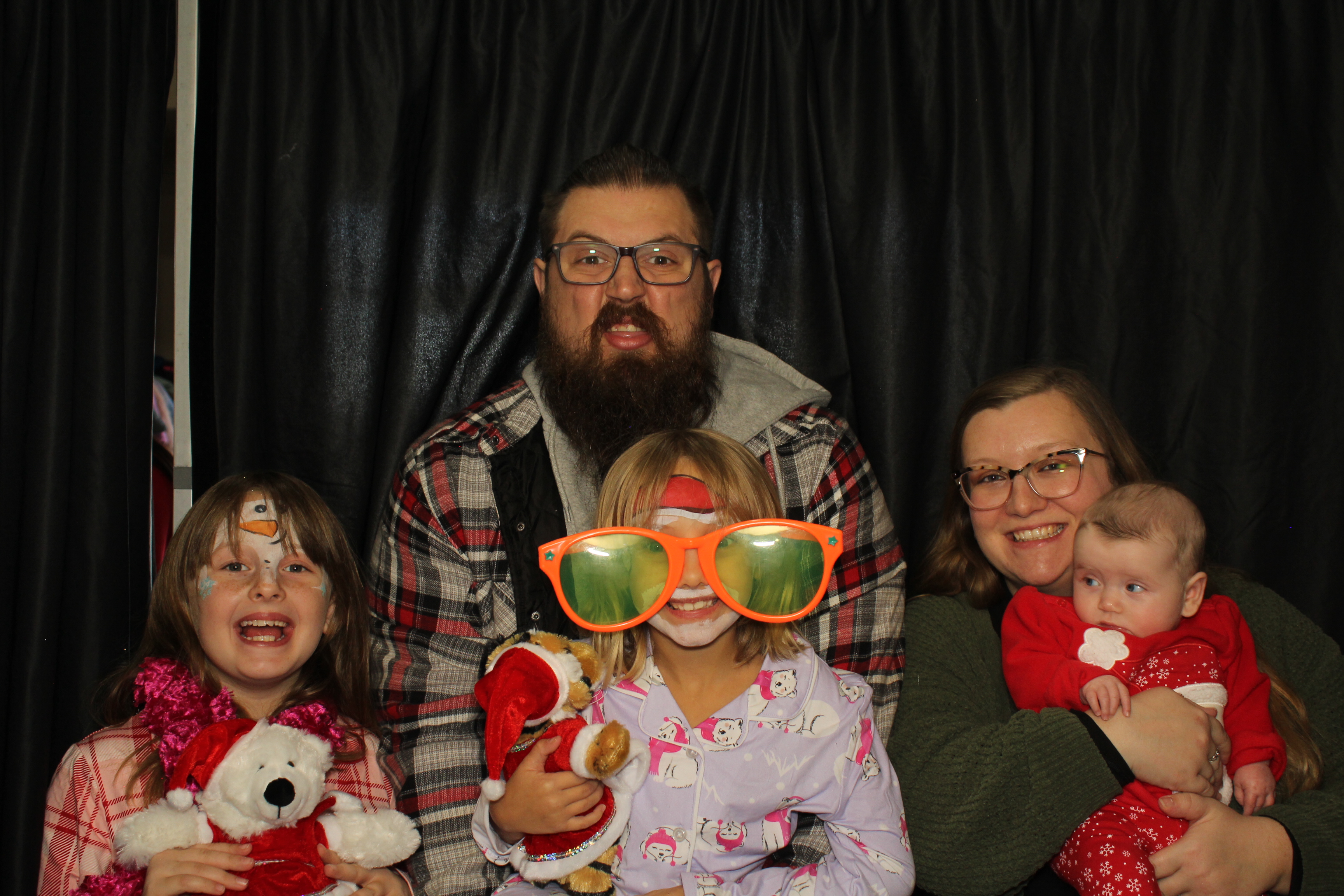 Alkermes Breakfast With Santa | View more photos from the event at gallery.photoboothcincy.com/u/PhotoBoothCincy/Alkermes-Breakfast-With-Santa