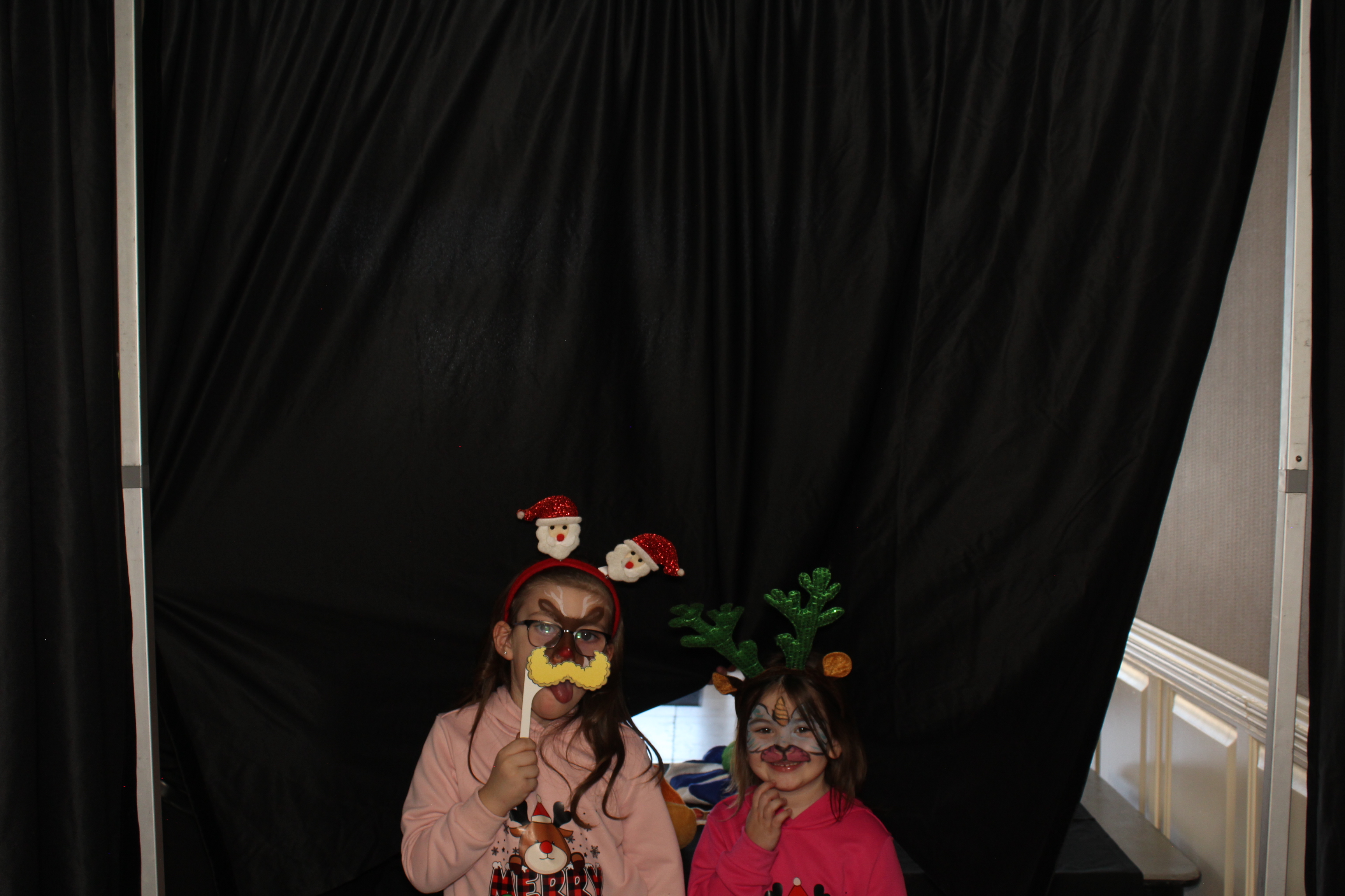Alkermes Breakfast With Santa | View more photos from the event at gallery.photoboothcincy.com/u/PhotoBoothCincy/Alkermes-Breakfast-With-Santa