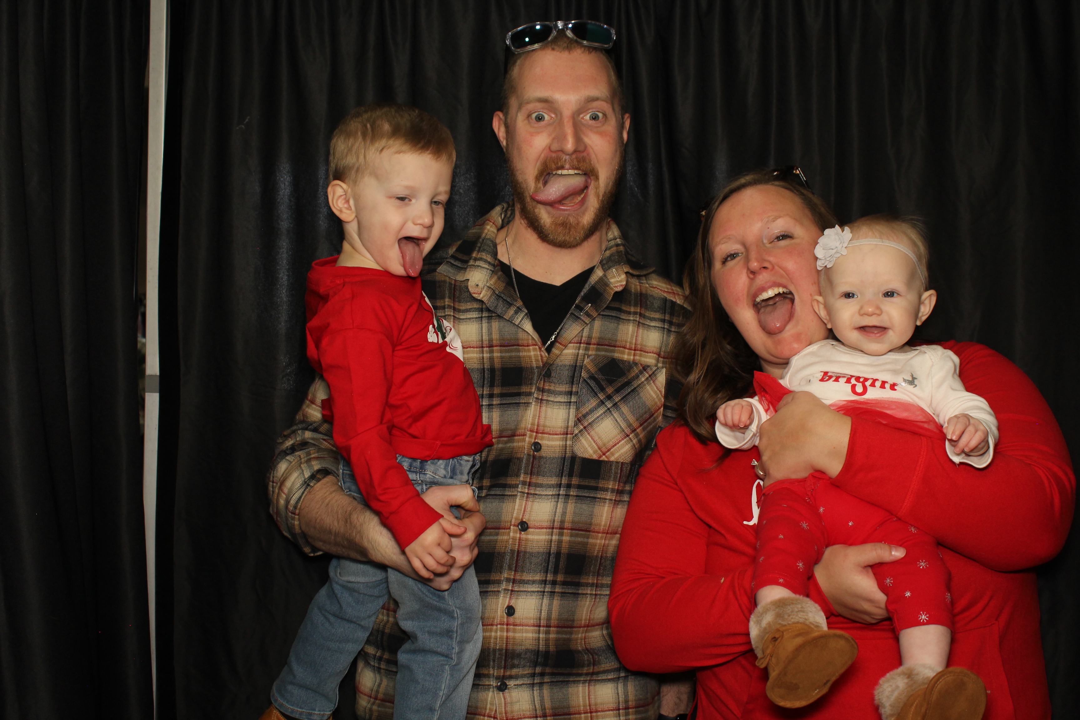 Alkermes Breakfast With Santa | View more photos from the event at gallery.photoboothcincy.com/u/PhotoBoothCincy/Alkermes-Breakfast-With-Santa