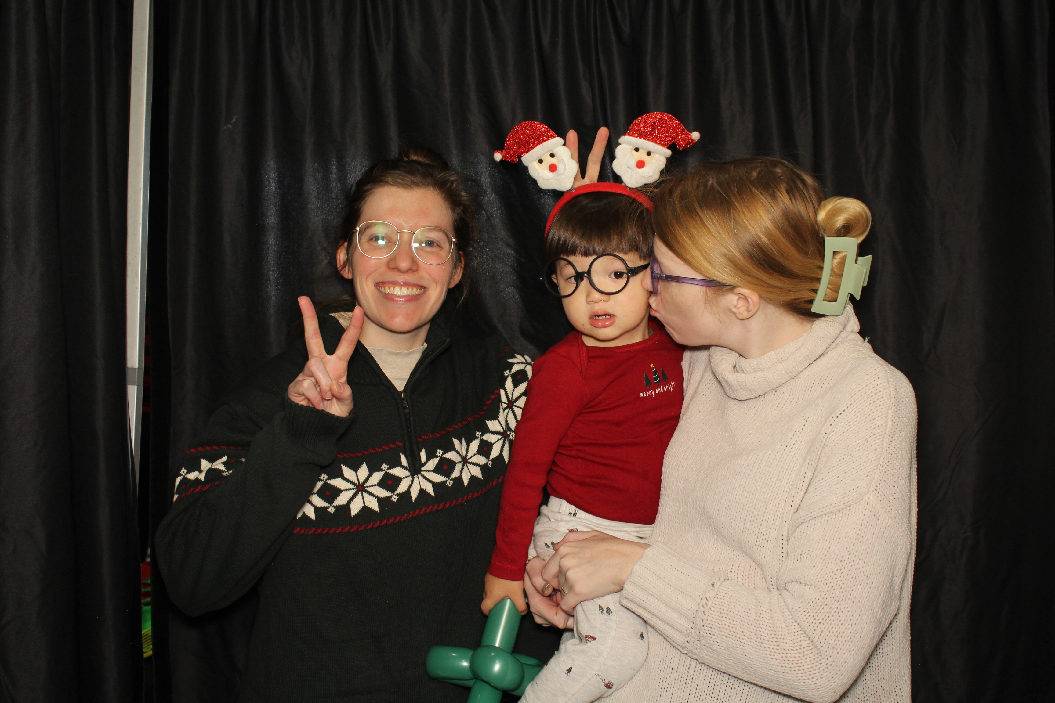 Alkermes Breakfast With Santa | View more photos from the event at gallery.photoboothcincy.com/u/PhotoBoothCincy/Alkermes-Breakfast-With-Santa-0