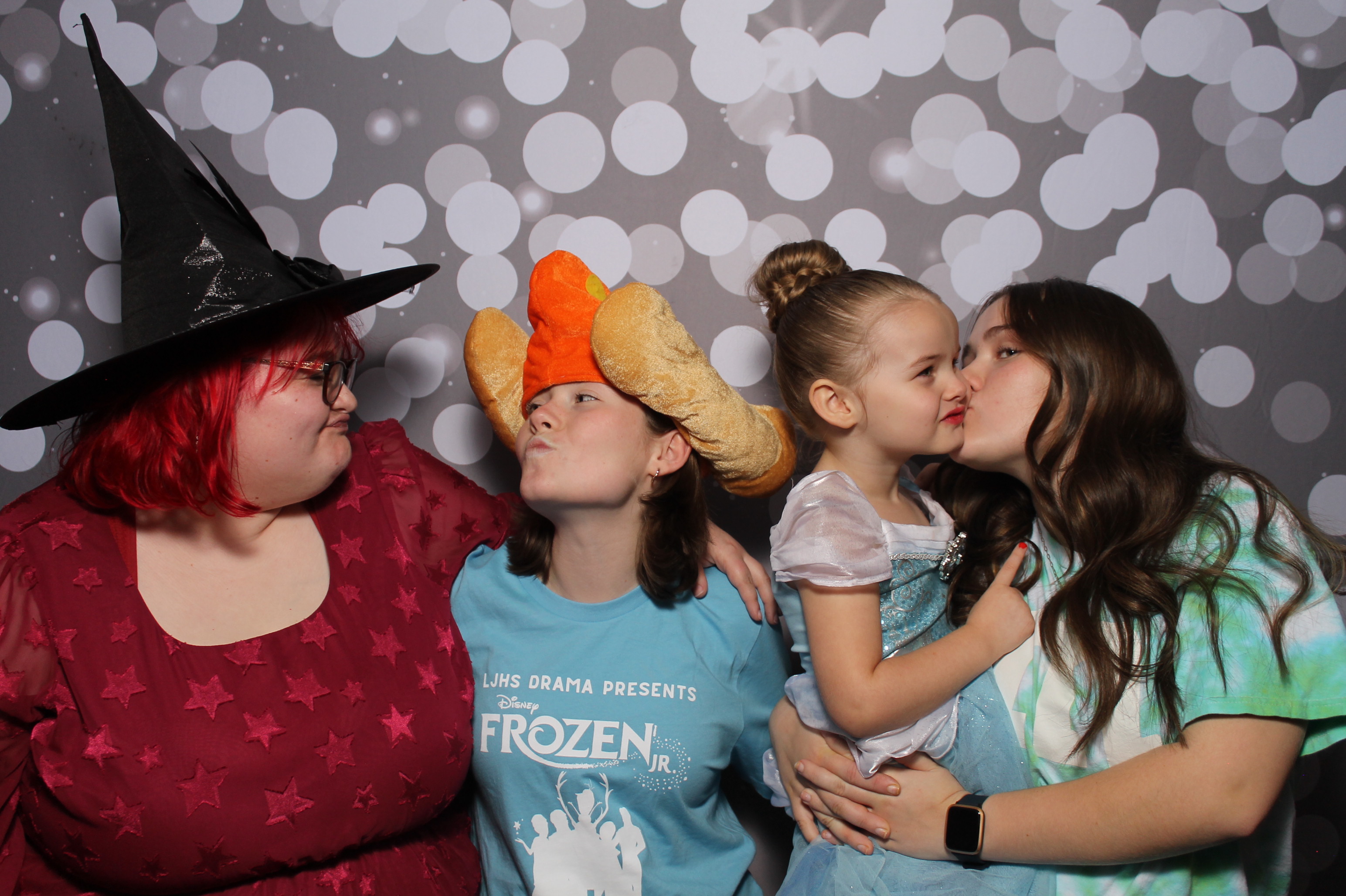 Amanda Matthews Halloween Party | View more photos from the event at gallery.photoboothcincy.com/u/PhotoBoothCincy/Amanda-Matthews-Halloween-Party