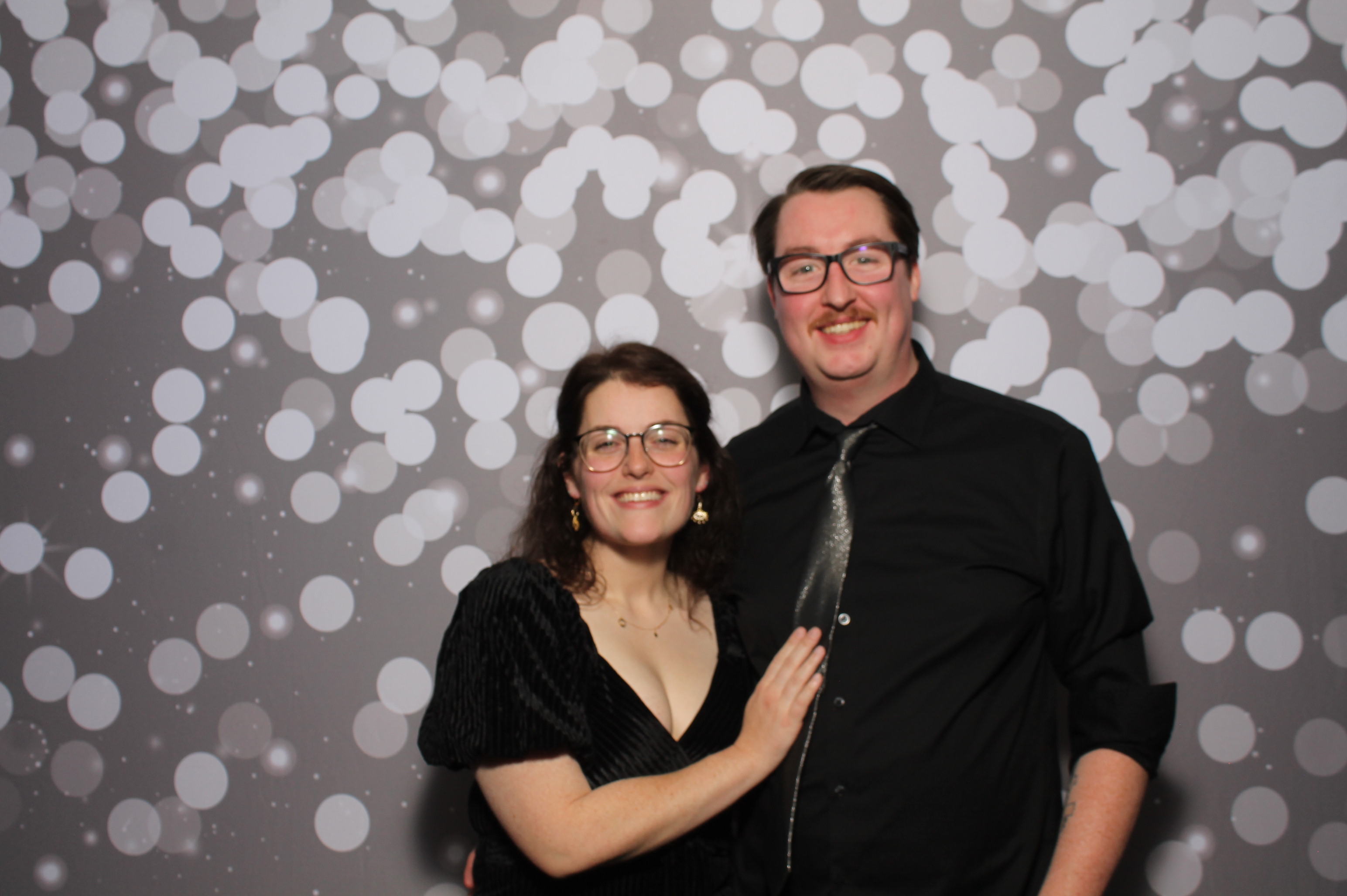 American Sound & Electronics | View more photos from the event at gallery.photoboothcincy.com/u/PhotoBoothCincy/American-Sound-Electronics