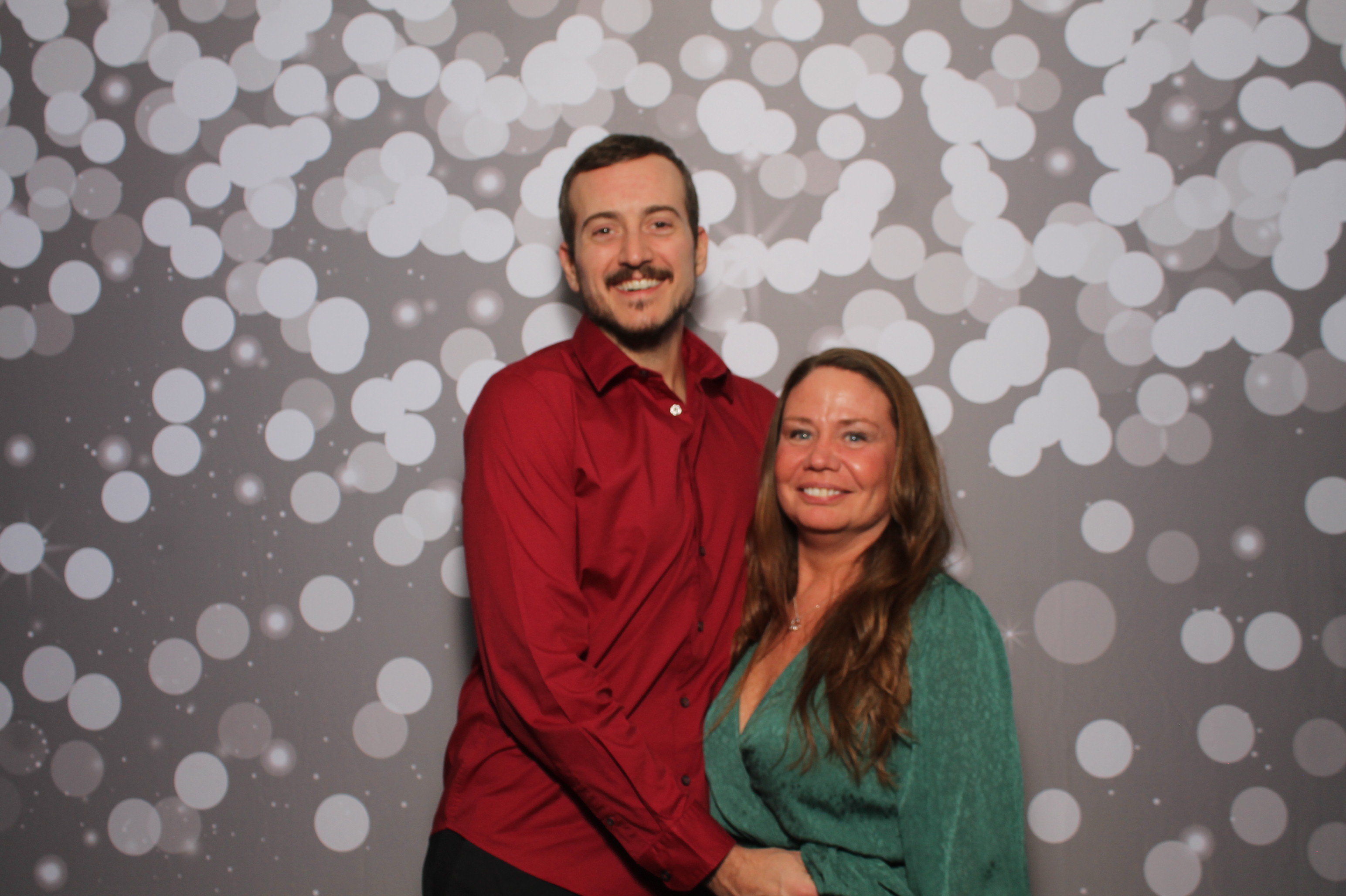 American Sound & Electronics | View more photos from the event at gallery.photoboothcincy.com/u/PhotoBoothCincy/American-Sound-Electronics