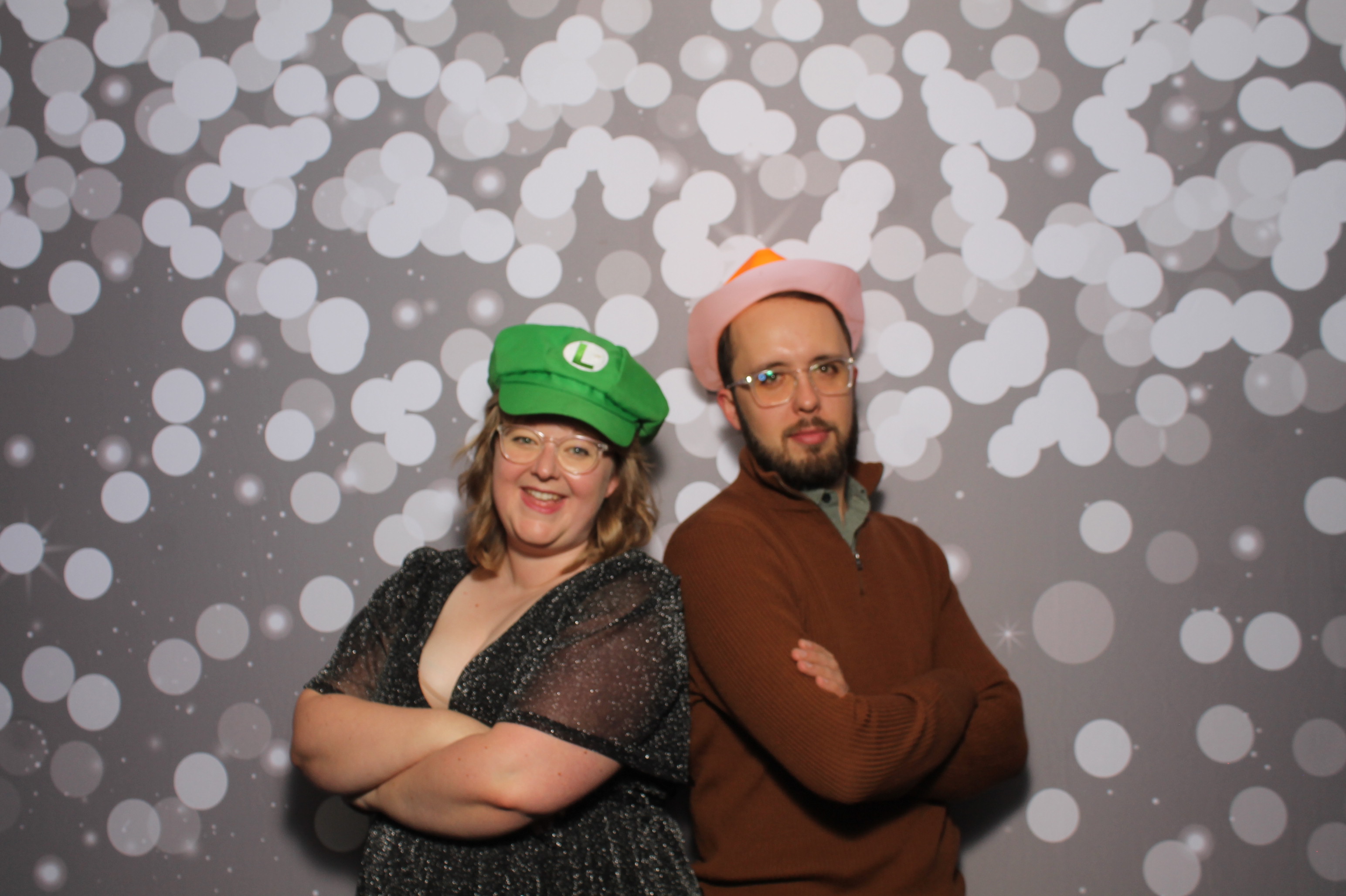 American Sound & Electronics | View more photos from the event at gallery.photoboothcincy.com/u/PhotoBoothCincy/American-Sound-Electronics