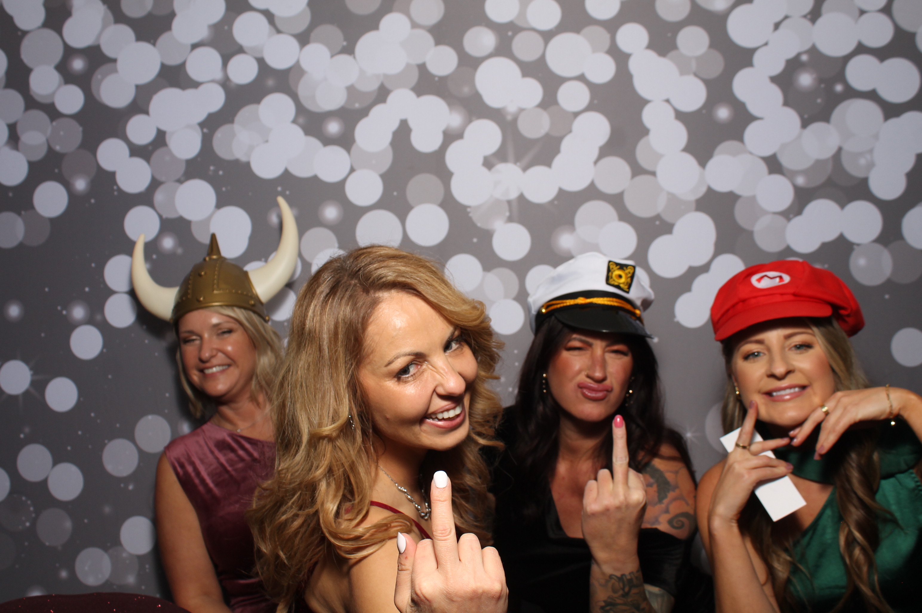 American Sound & Electronics | View more photos from the event at gallery.photoboothcincy.com/u/PhotoBoothCincy/American-Sound-Electronics
