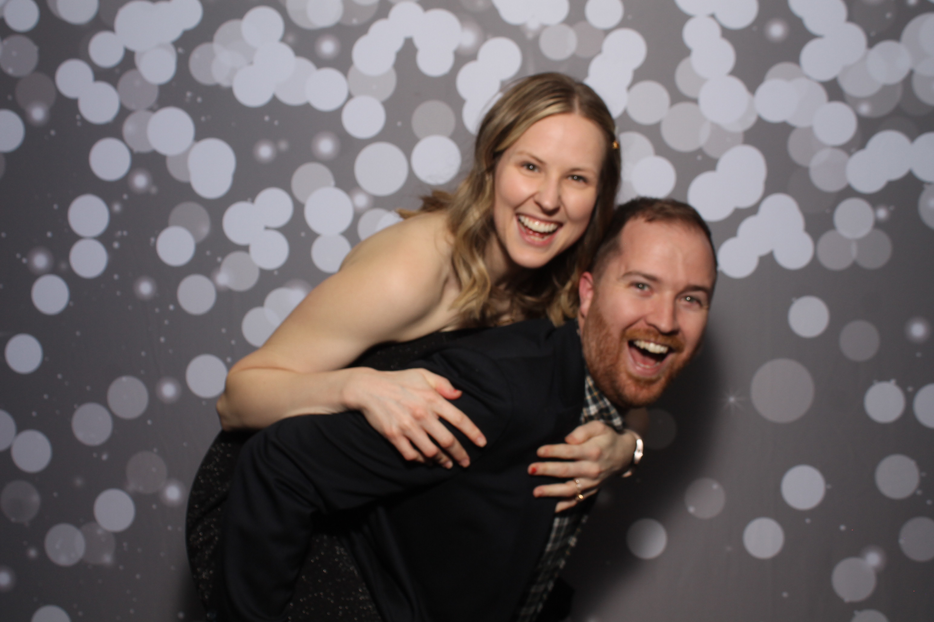 American Sound & Electronics | View more photos from the event at gallery.photoboothcincy.com/u/PhotoBoothCincy/American-Sound-Electronics