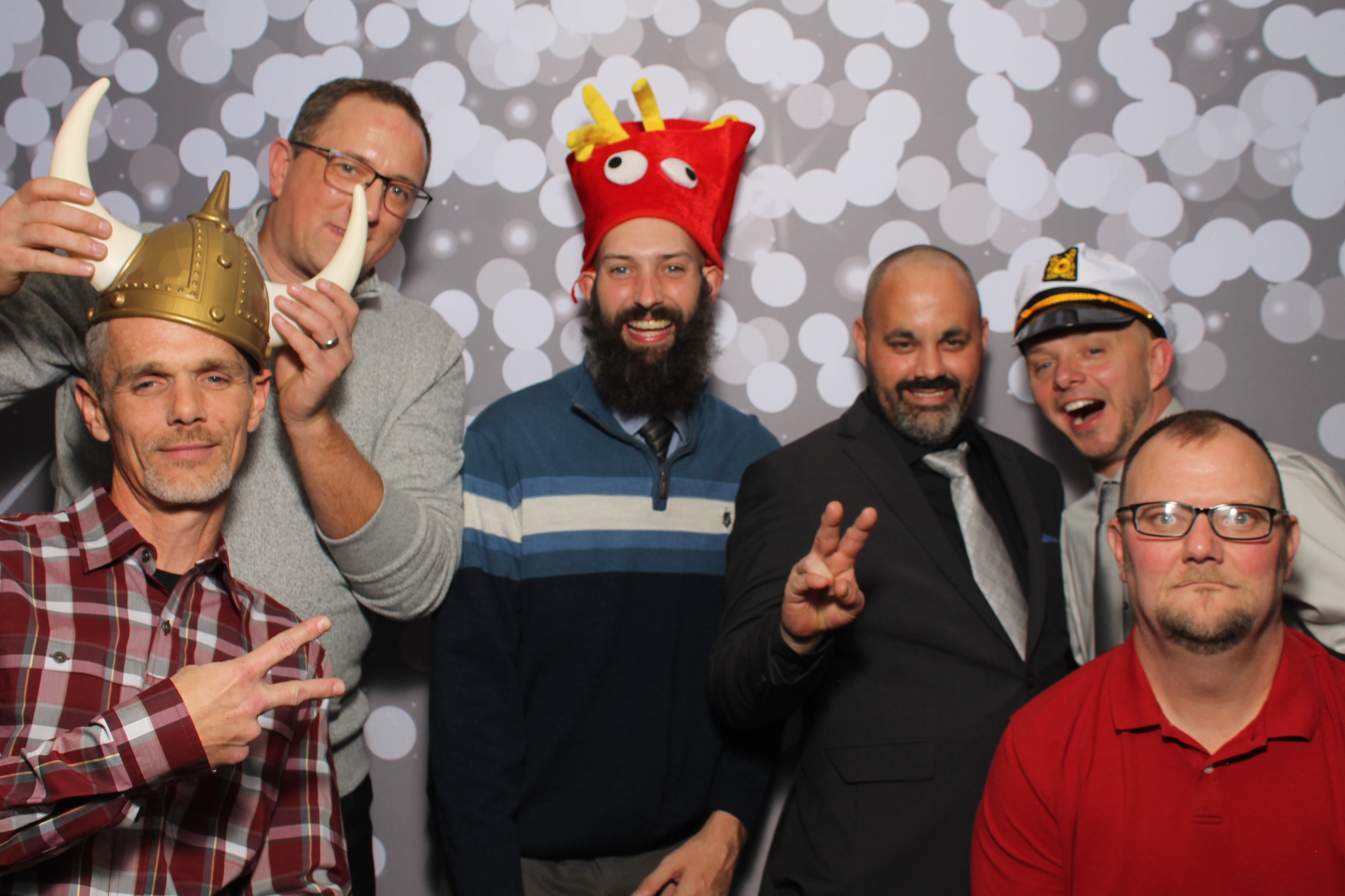 American Sound & Electronics | View more photos from the event at gallery.photoboothcincy.com/u/PhotoBoothCincy/American-Sound-Electronics